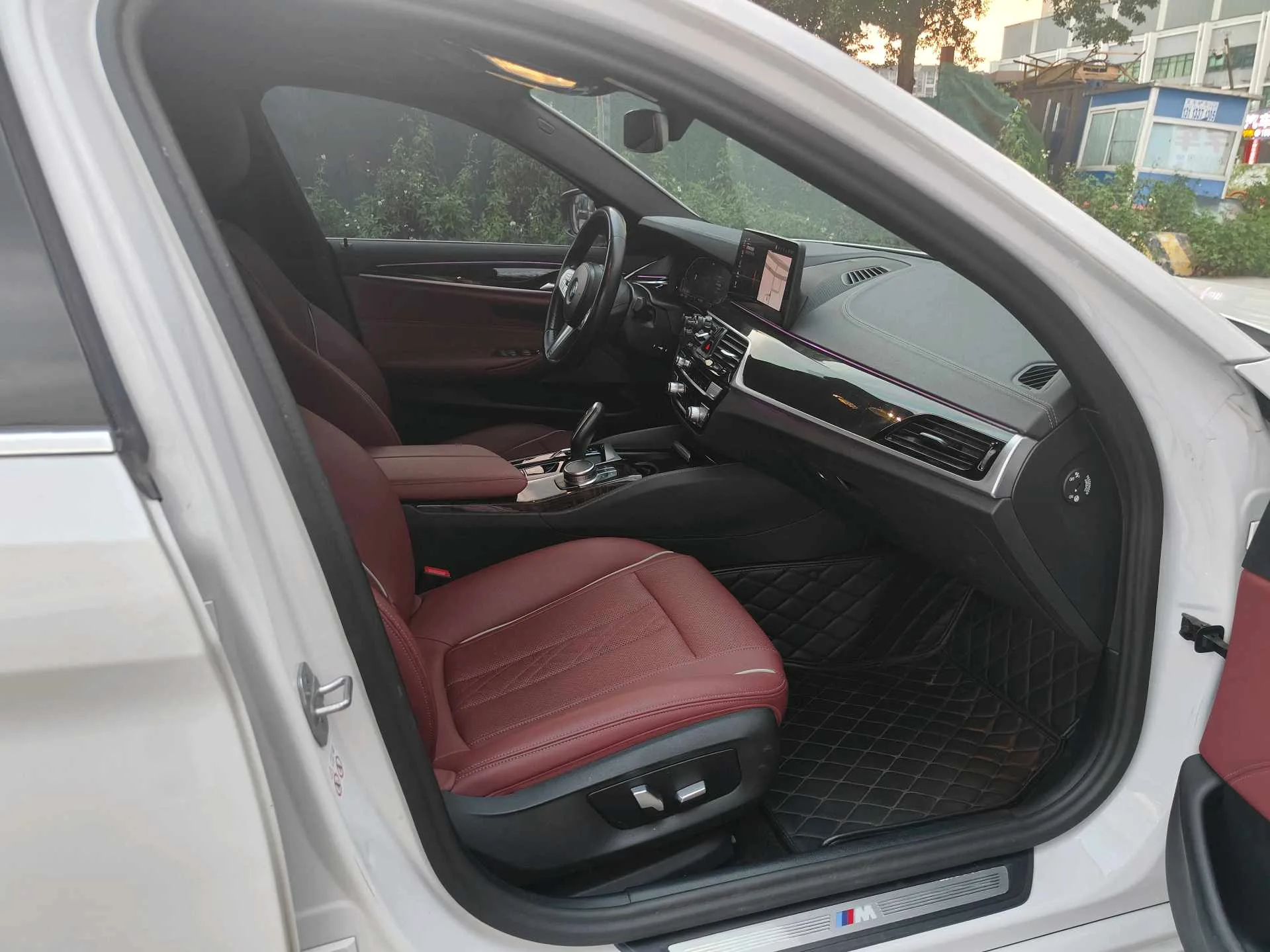 BMW 5 Series 2022 Facelift II 525Li M Sport Package