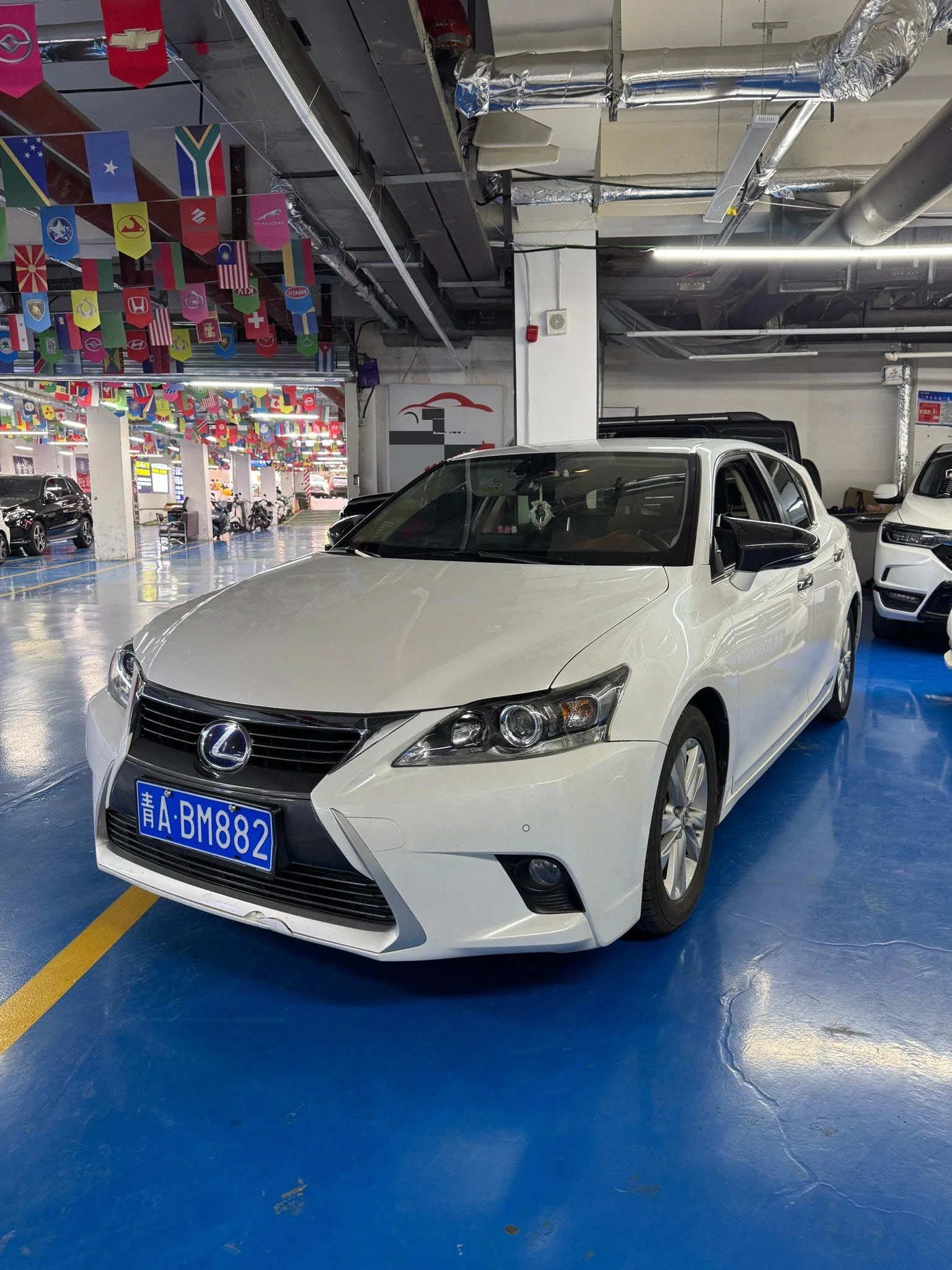 Lexus CT 2014 CT200h Comfort Edition, Single-Color