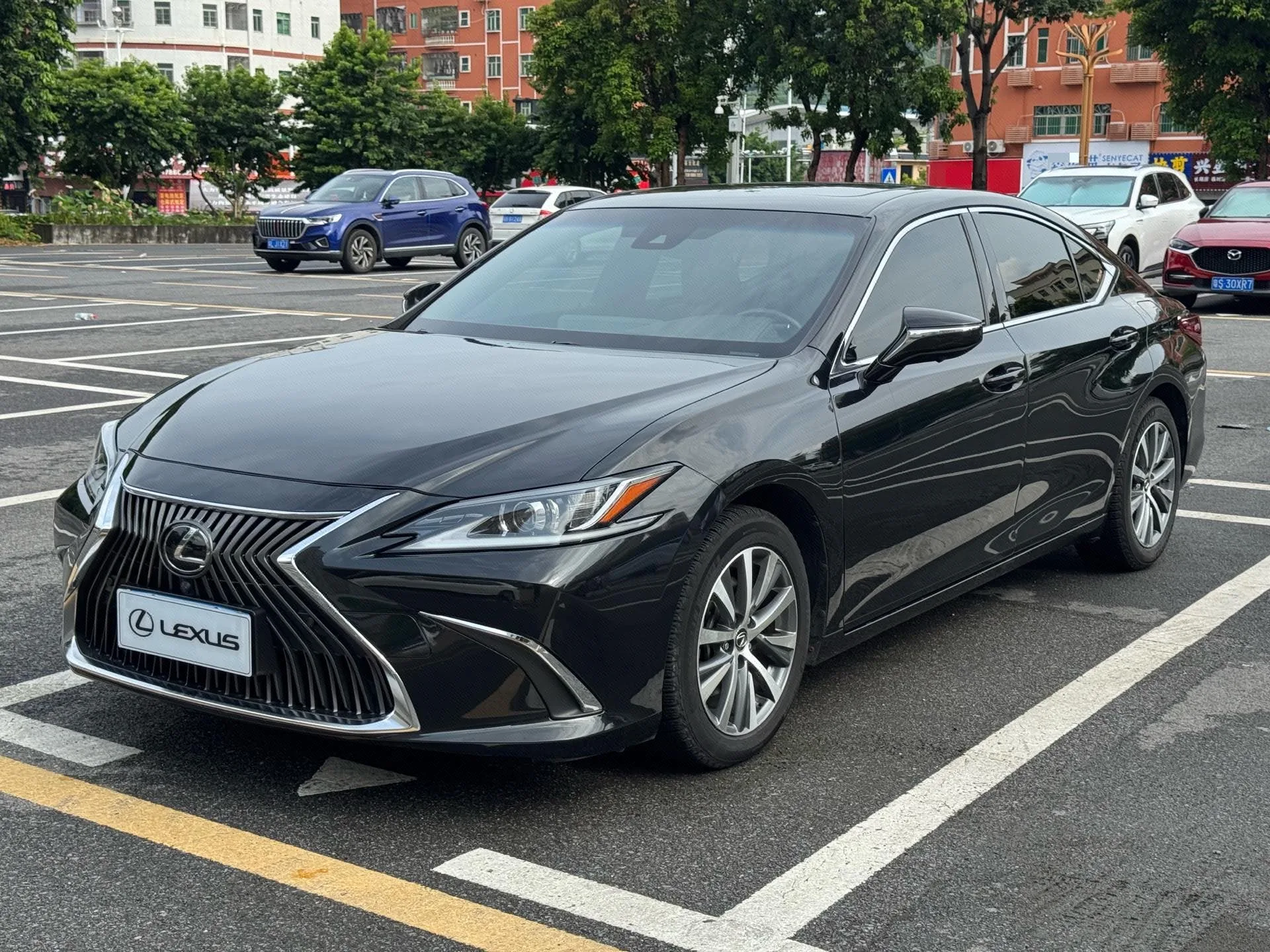 Lexus ES 2020 200 Excellence Edition