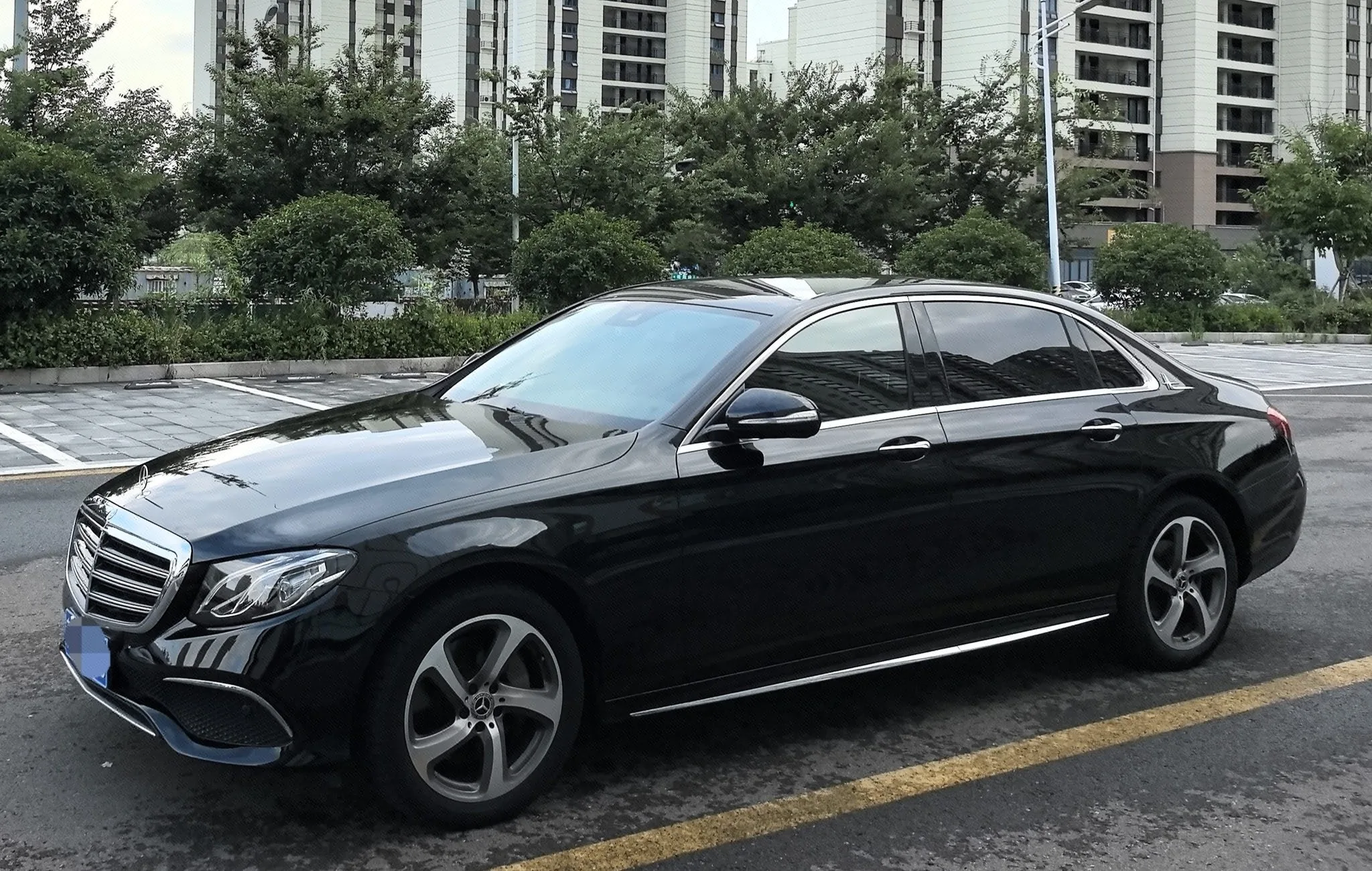 2018 Mercedes-Benz E-Class E 300 L Sport & Style