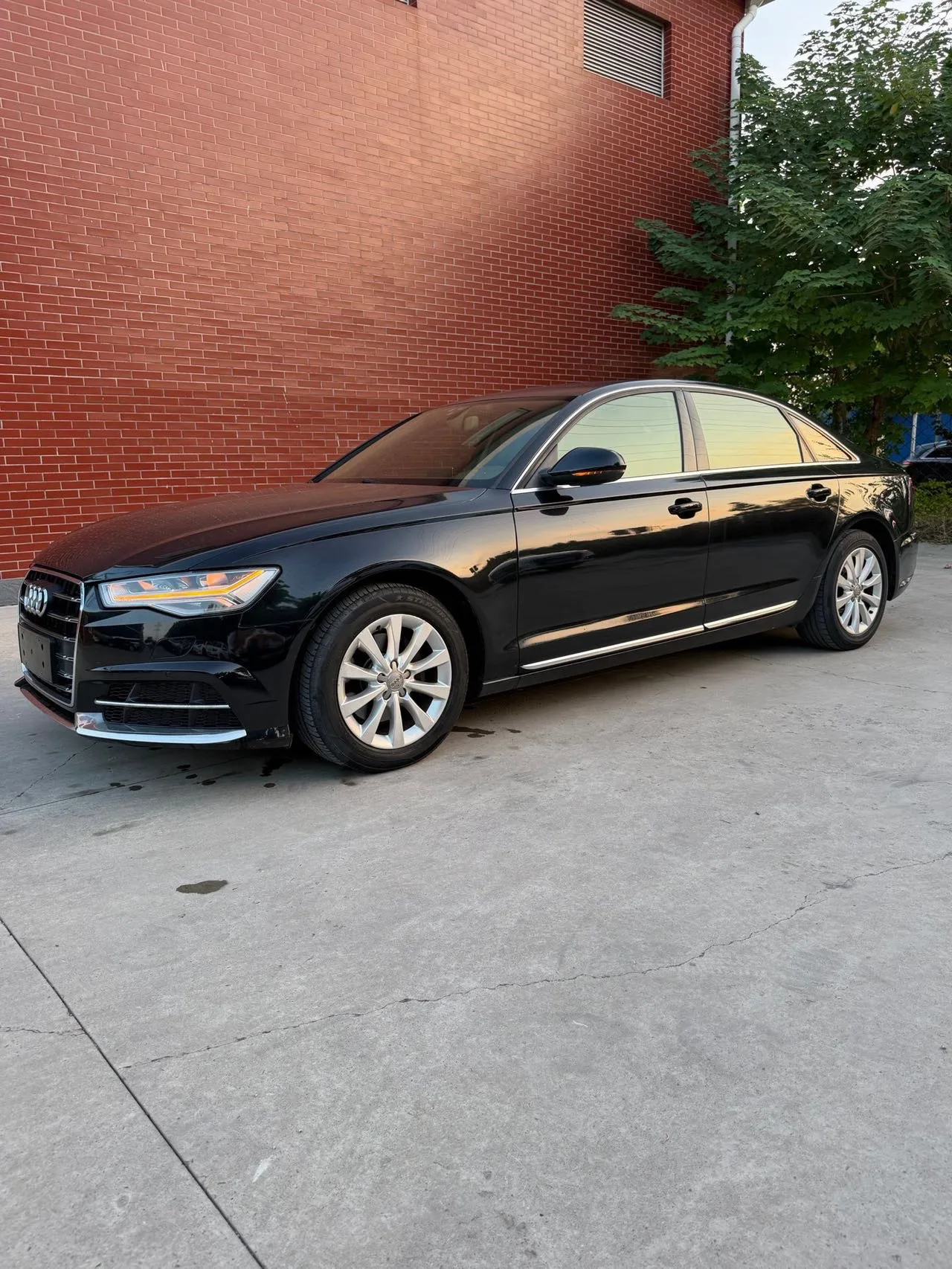 Audi A6L 2012 30 FSI Comfort