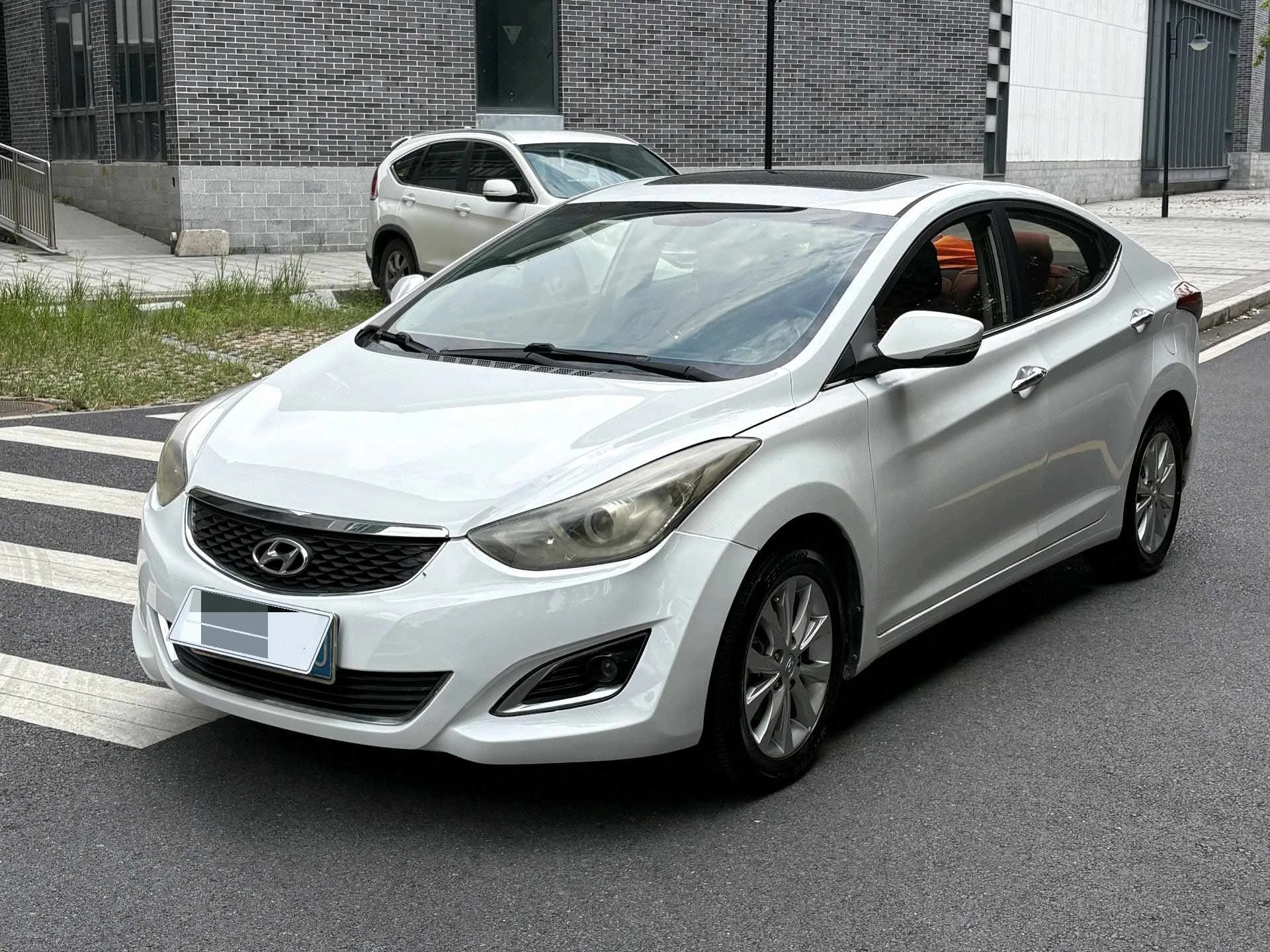 Hyundai Elantra 2016 1.6L Automatic Premium Edition