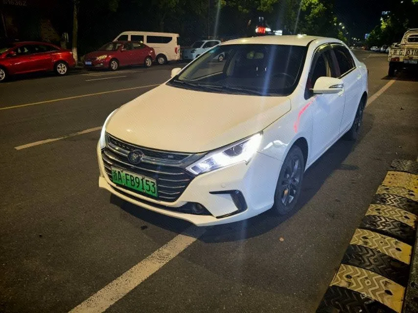 Qin New Energy 2018 1.5T Intelligent Premium Edition