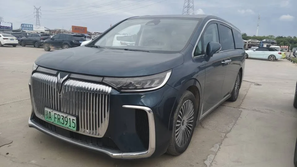 Voyah 2025 Dreamer PHEV 1.5T AWD Flagship Kunpeng Edition Automatic