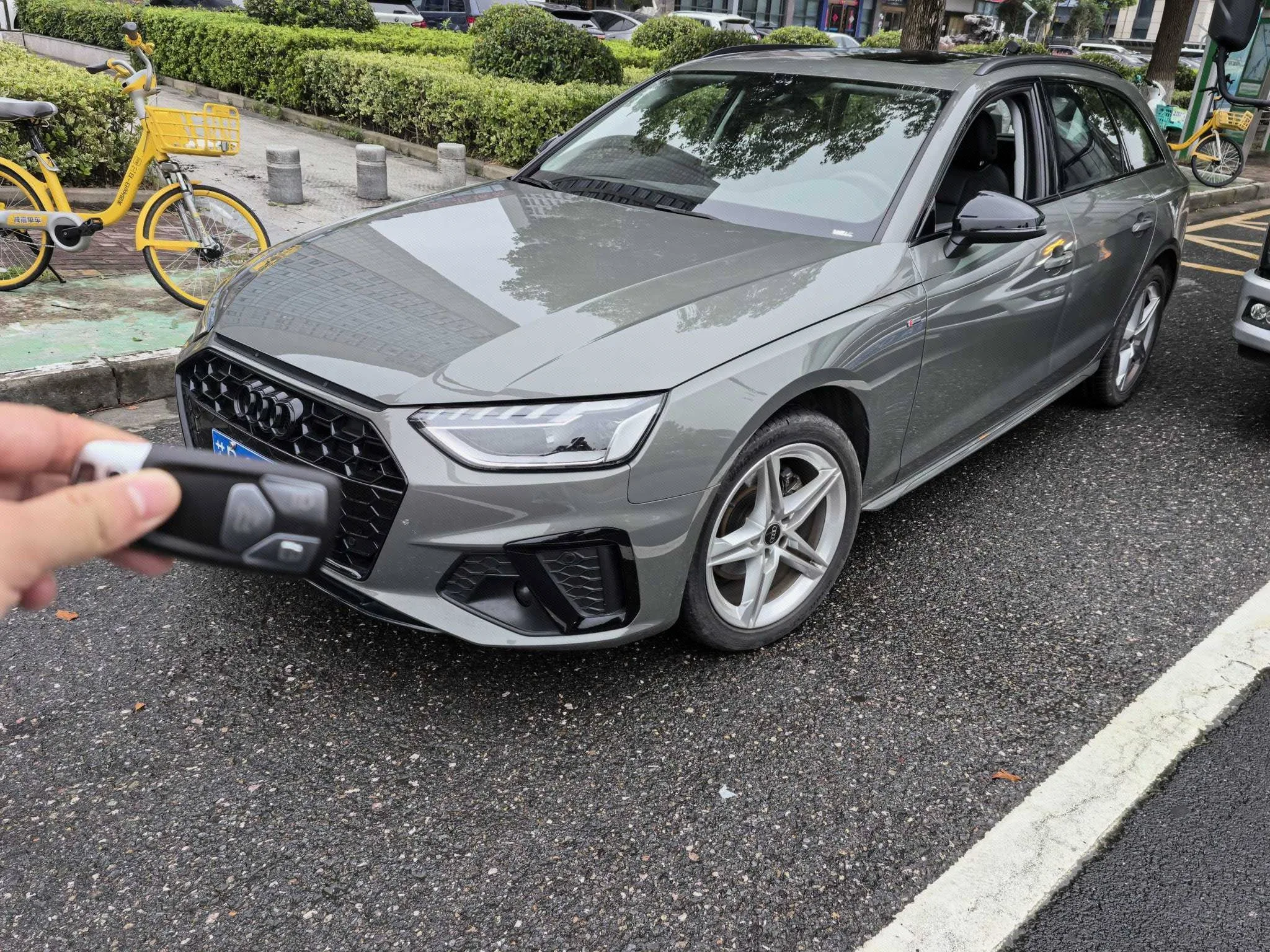 Audi A4 (Imported) 2024 Model Year A4 Avant 2.0 TFSI Sport Style, Automatic Transmission