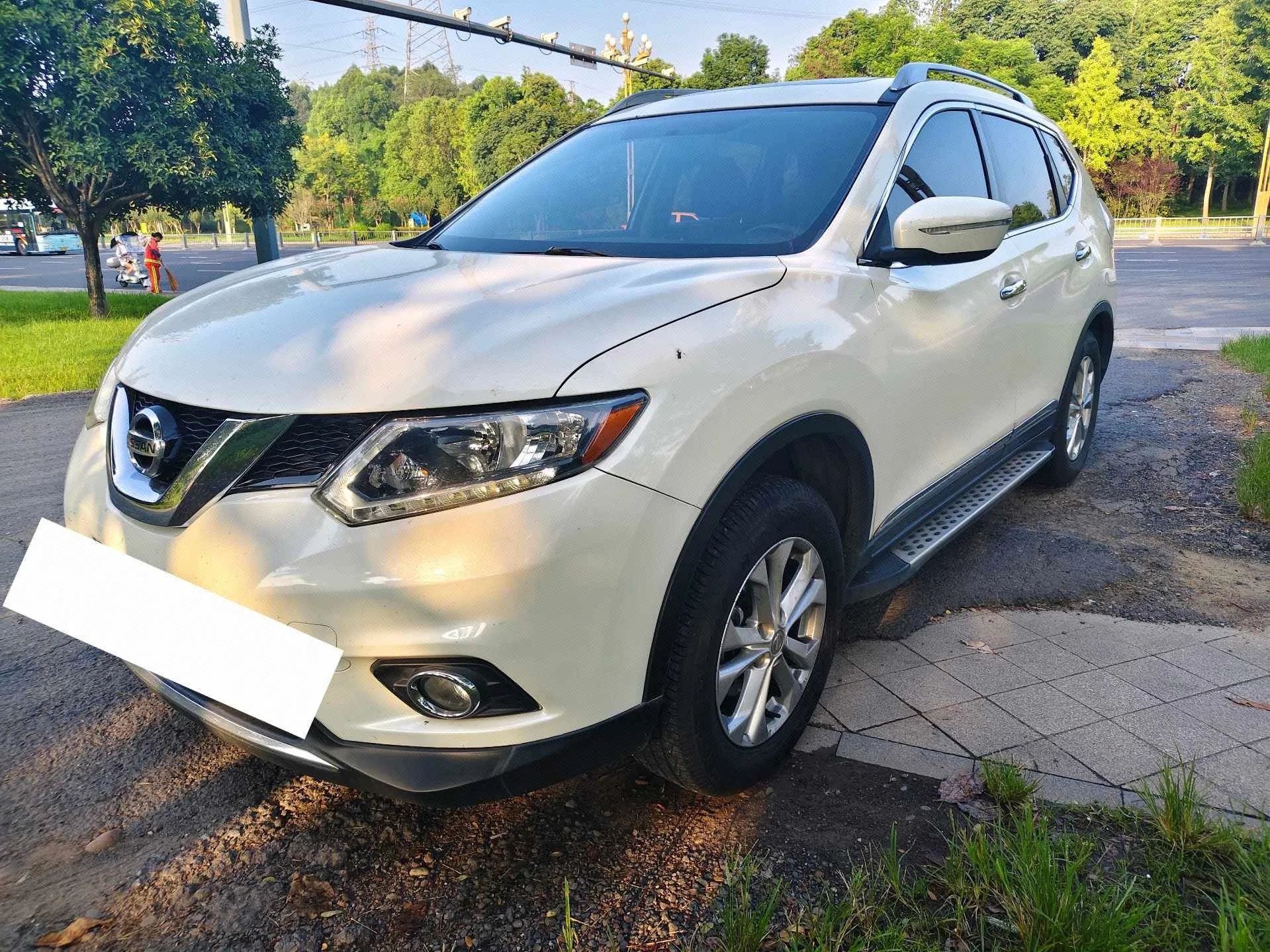 Nissan X-Trail 2015 2.5L CVT Leading MAX Edition 4WD