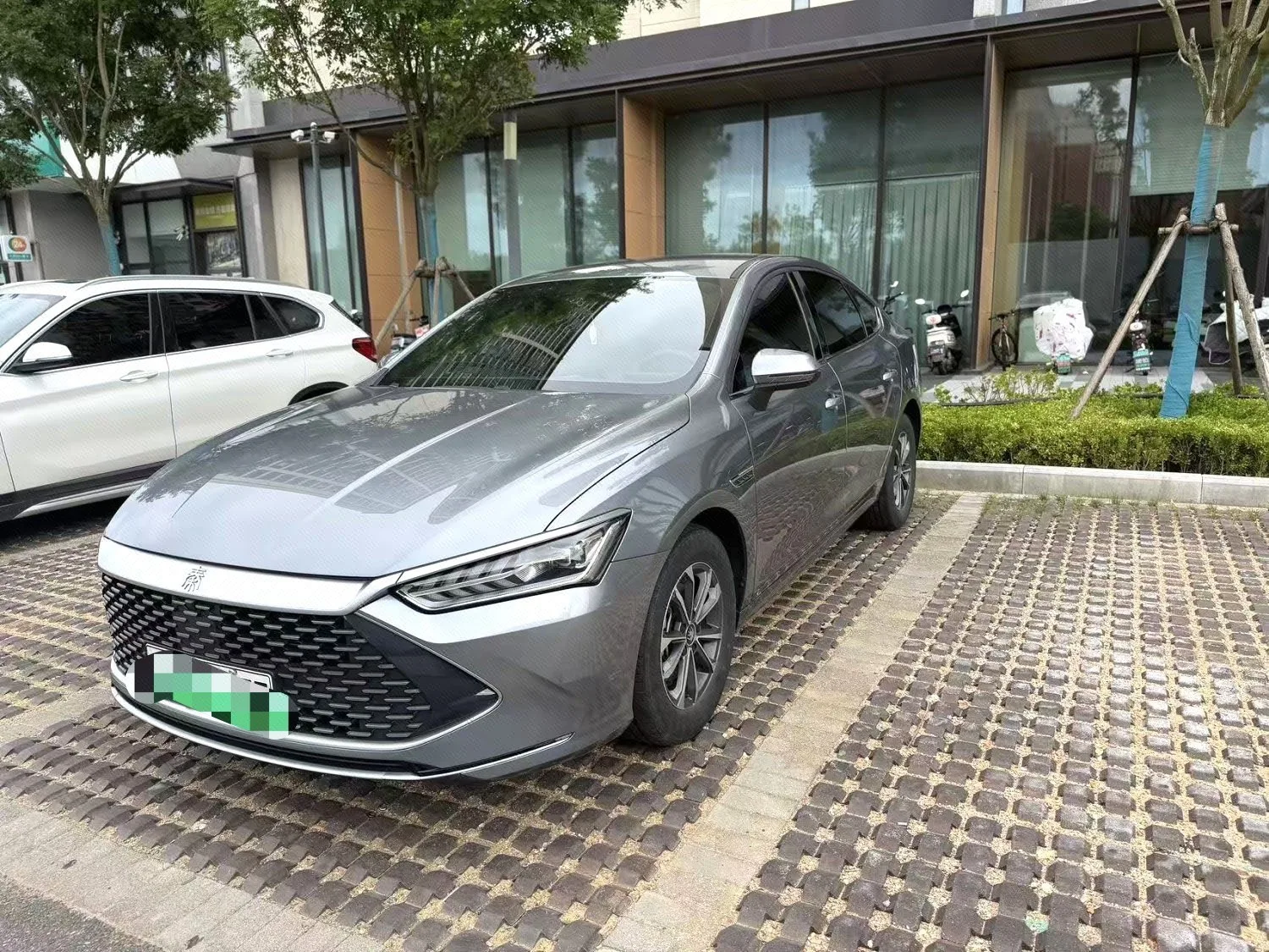 BYD 2023 Qin PLUS DM-i 1.5 CVT Champion Edition Leading Model 55KM Automatic