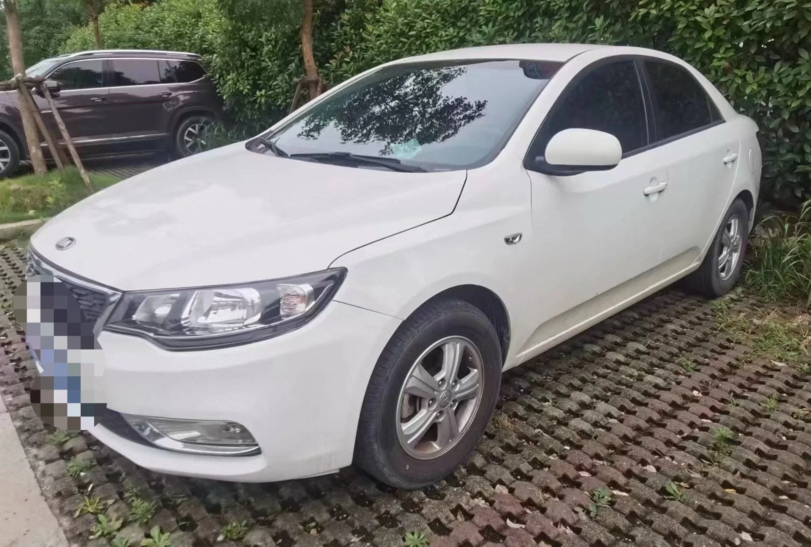 Furedi 2016 Model Year 1.6L AT GL