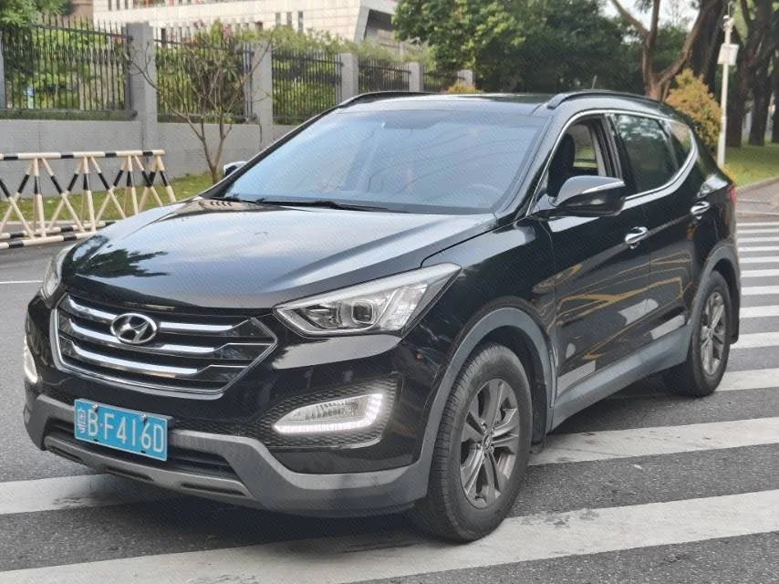 Santa Fe 2013 2.4L Automatic 2WD Smart Edition