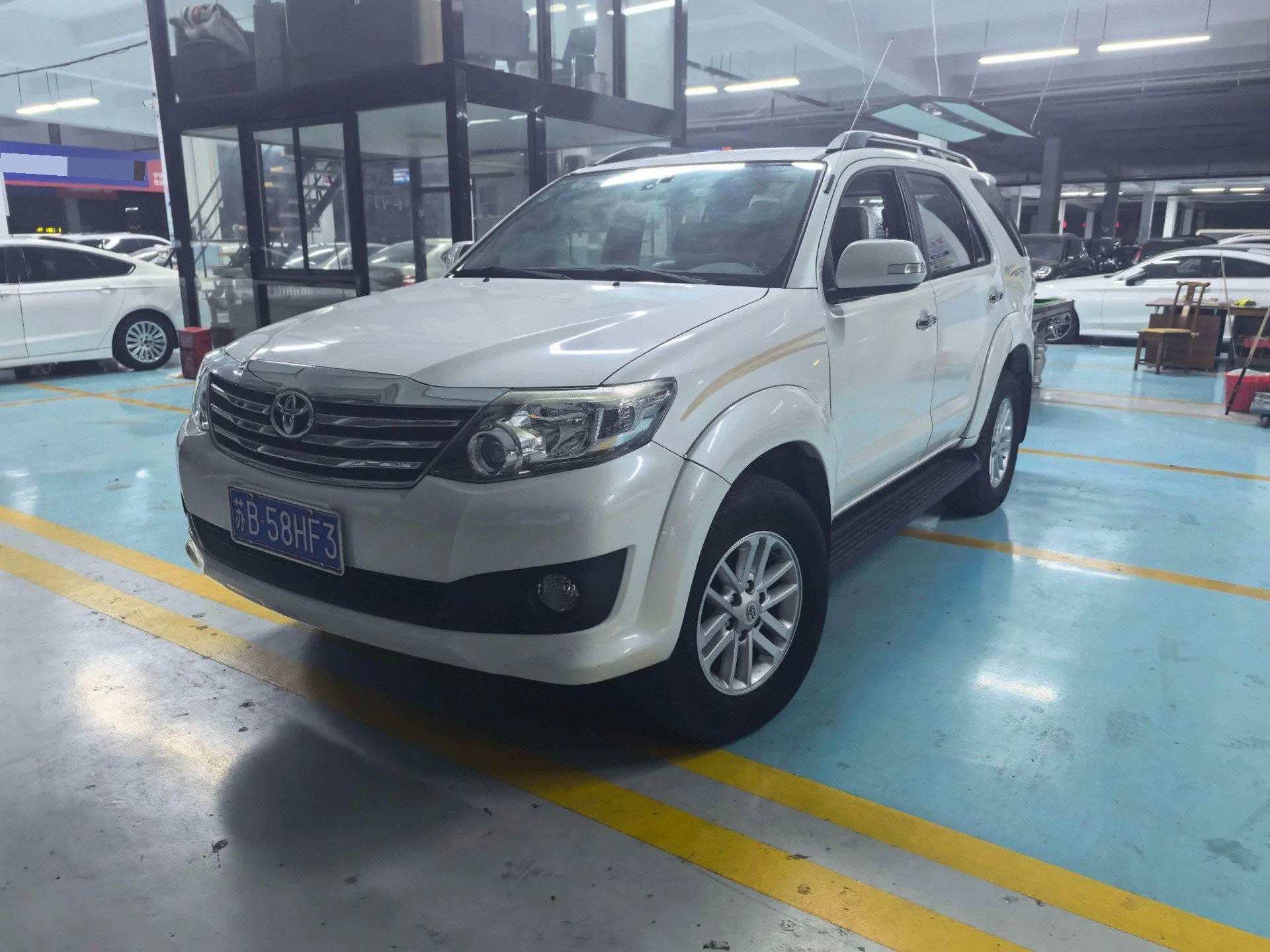 Toyota Fortuner (Imported) 2011 Fortuner 2.7 Automatic