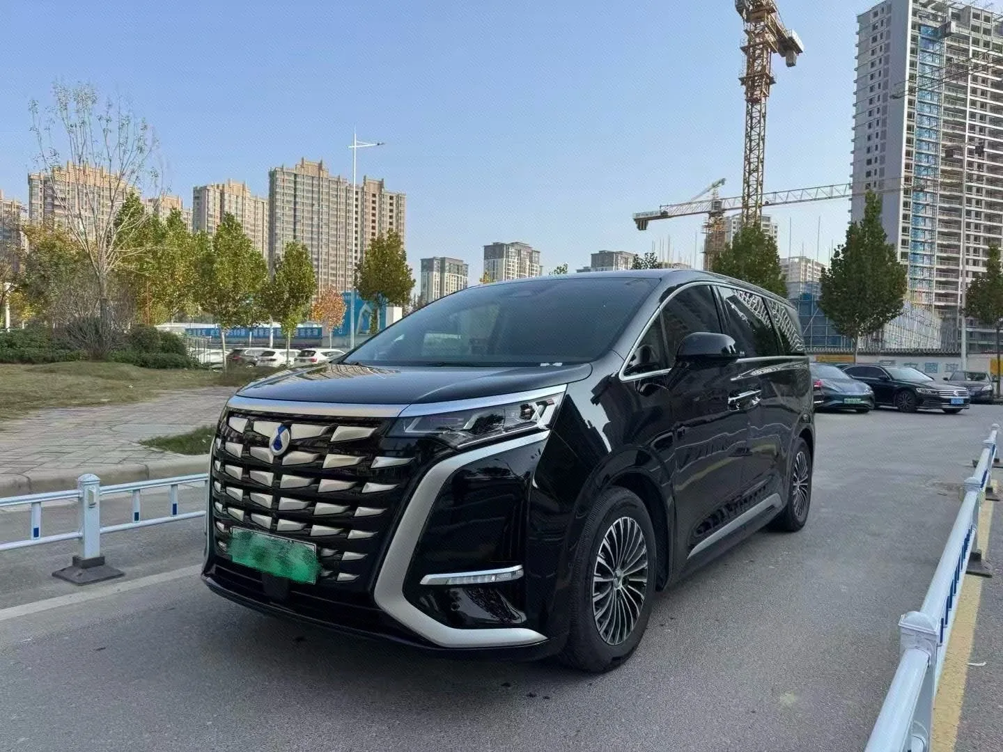 Denza D9 2024 DM-i 980 AWD Flagship