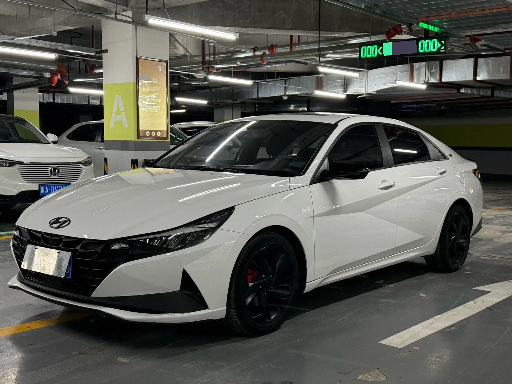 Hyundai Elantra 2022 1.5L CVT 20th Anniversary Edition