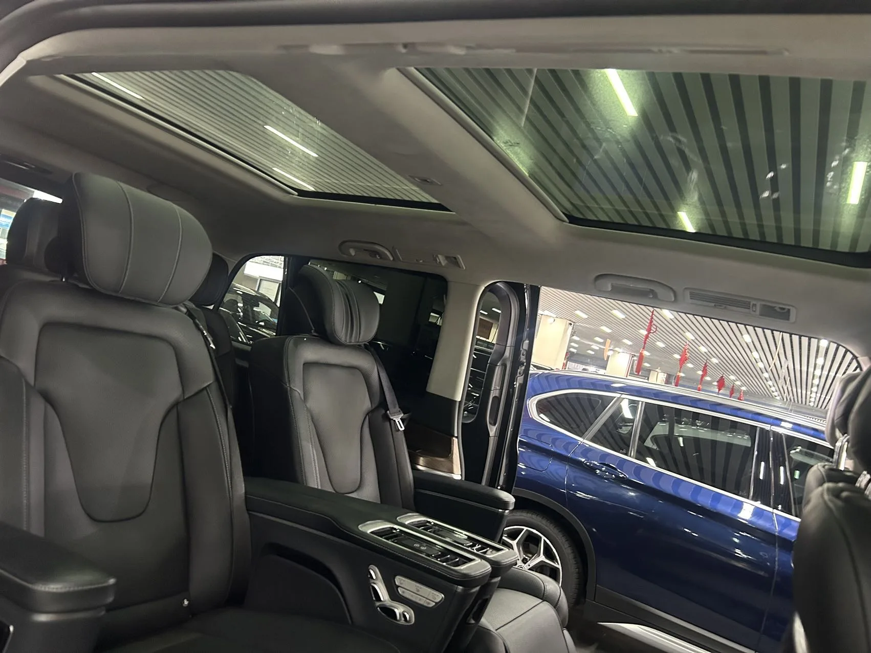 Mercedes-Benz V-Class 2021 V 260 L Long Wheelbase Luxury Edition