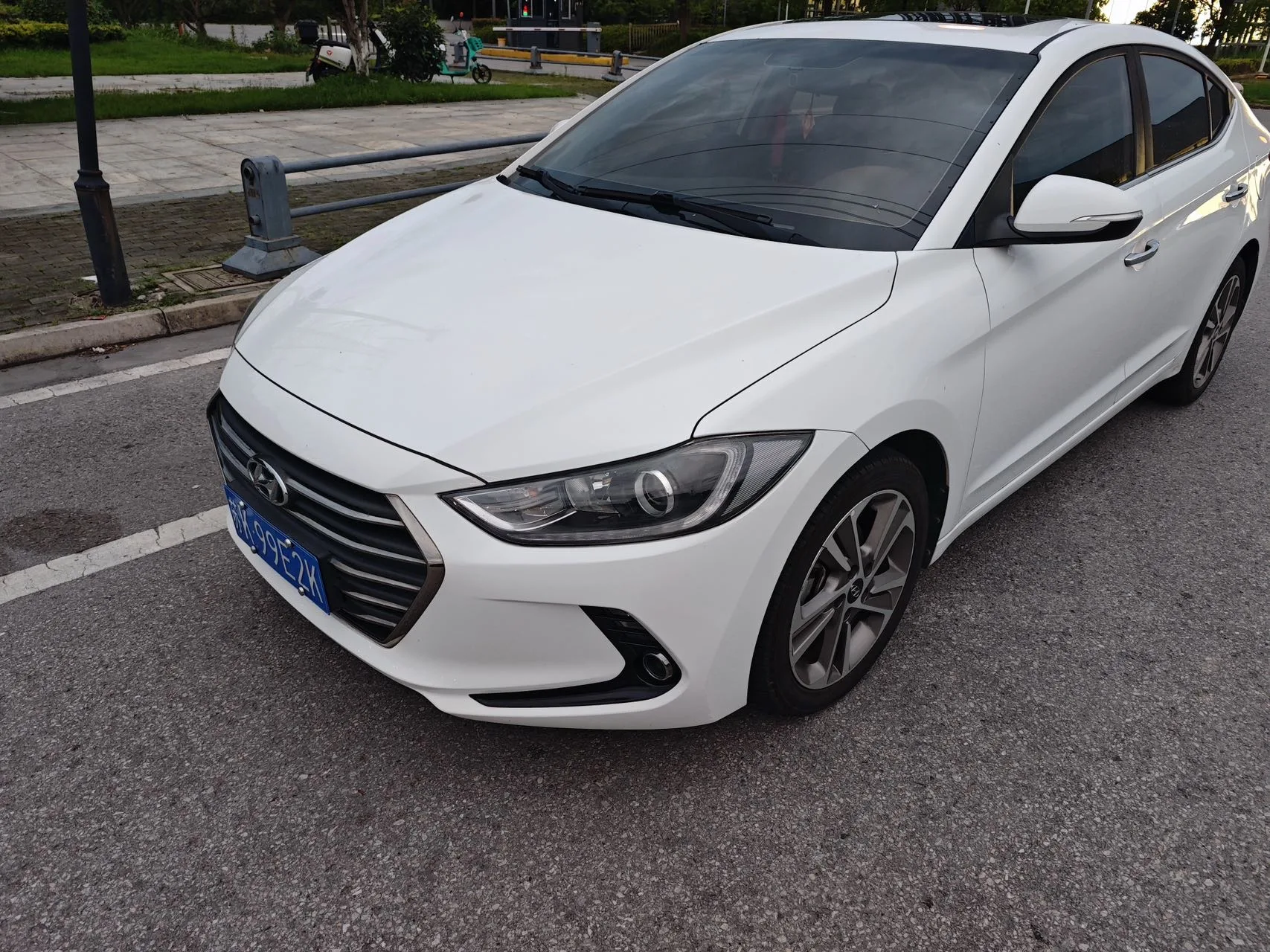 Hyundai Elantra 2016 1.6L Automatic Smart Elite Edition