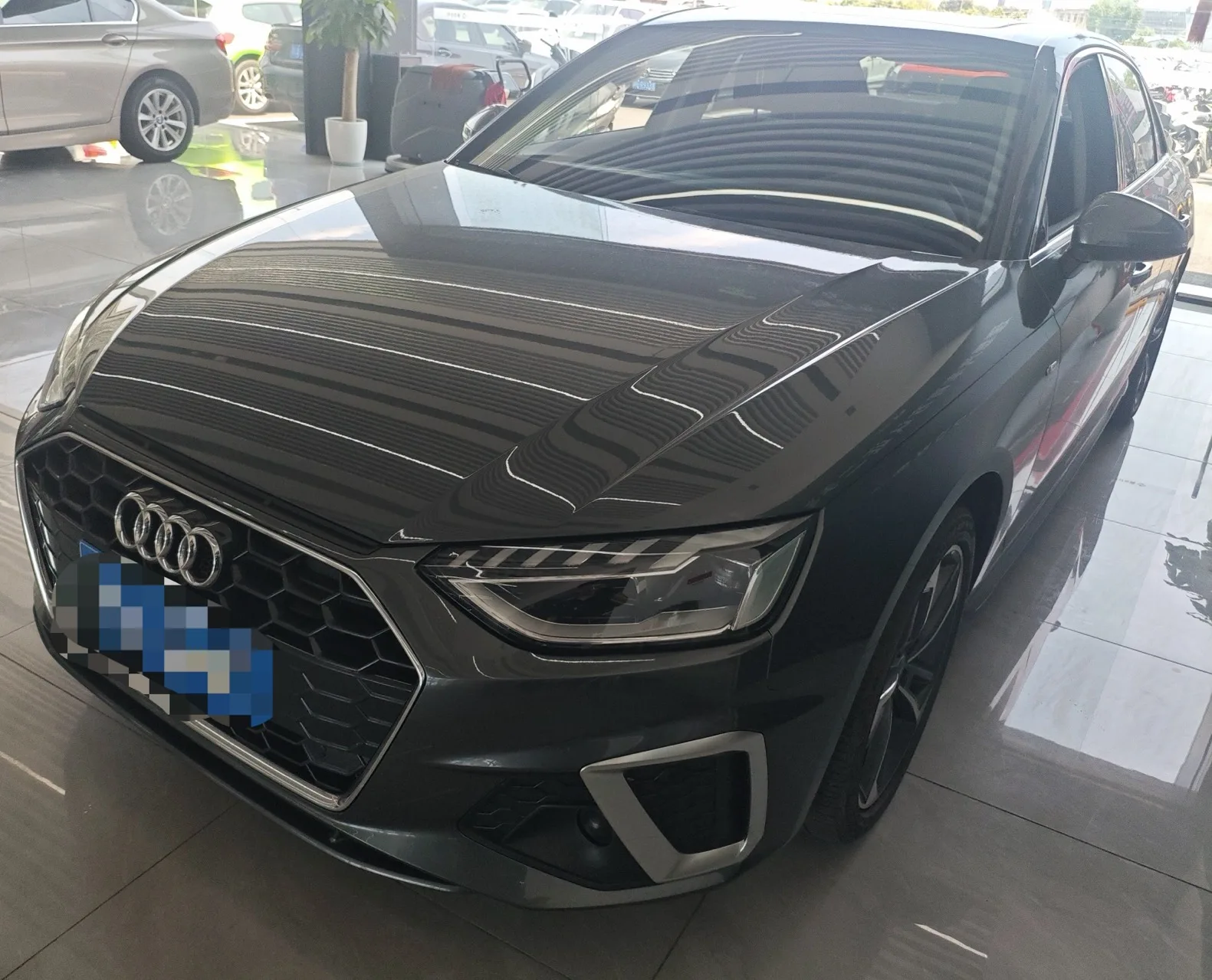 Audi A4L 2023 40 TFSI Fashion Dynamic Edition