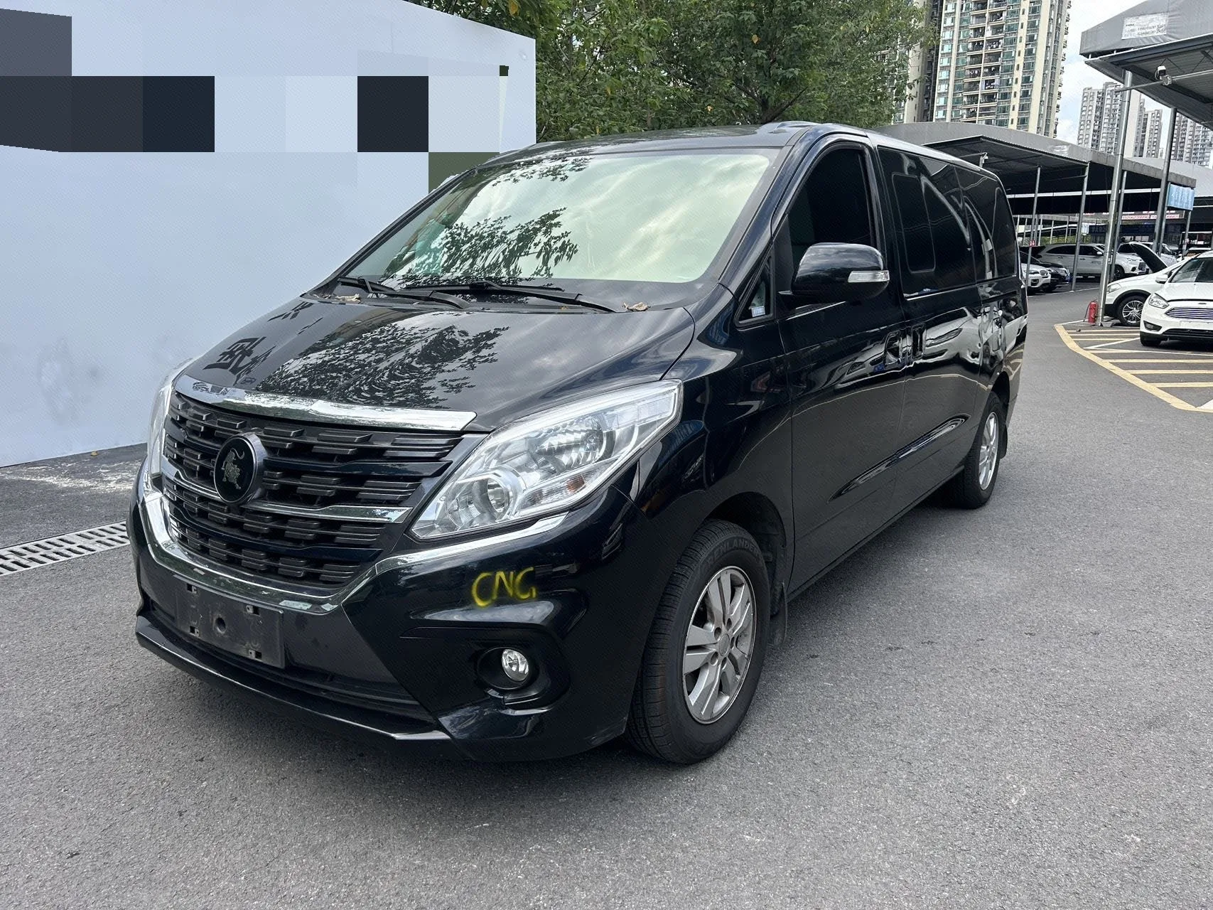 Fengxing Lingzhi PLUS 2024 Model Year Lingzhi PLUS 2.0 Premium CNG 7-Seater Manual Transmission