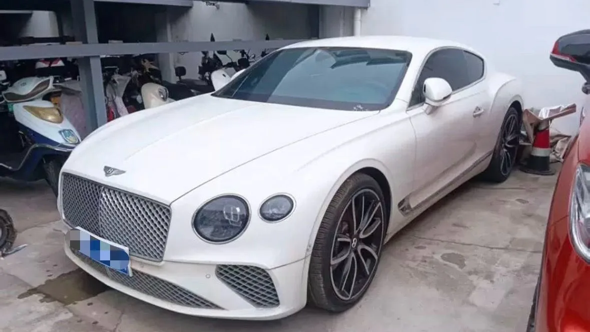 Euroland 2020 4.0T GT V8