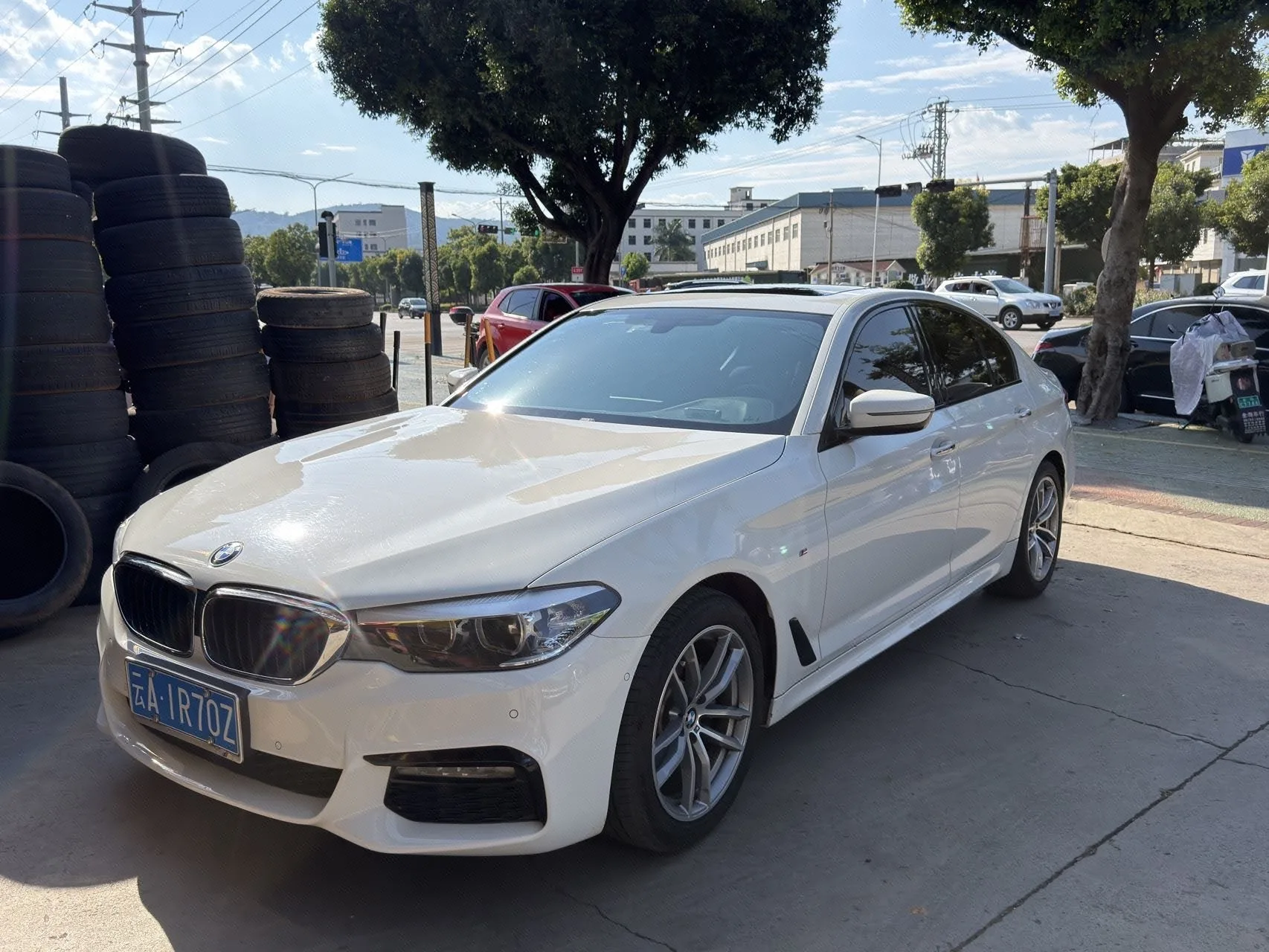 BMW 5 Series (Imported) 2018 Model Year 525i M Sport Package