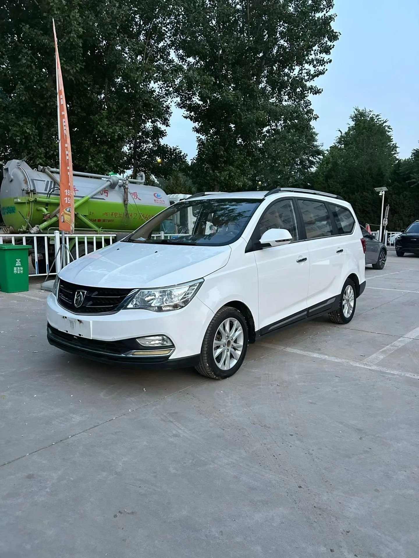 Baojun 2016 730 1.5 Comfort Edition, 7-Seater, Manual Transmission