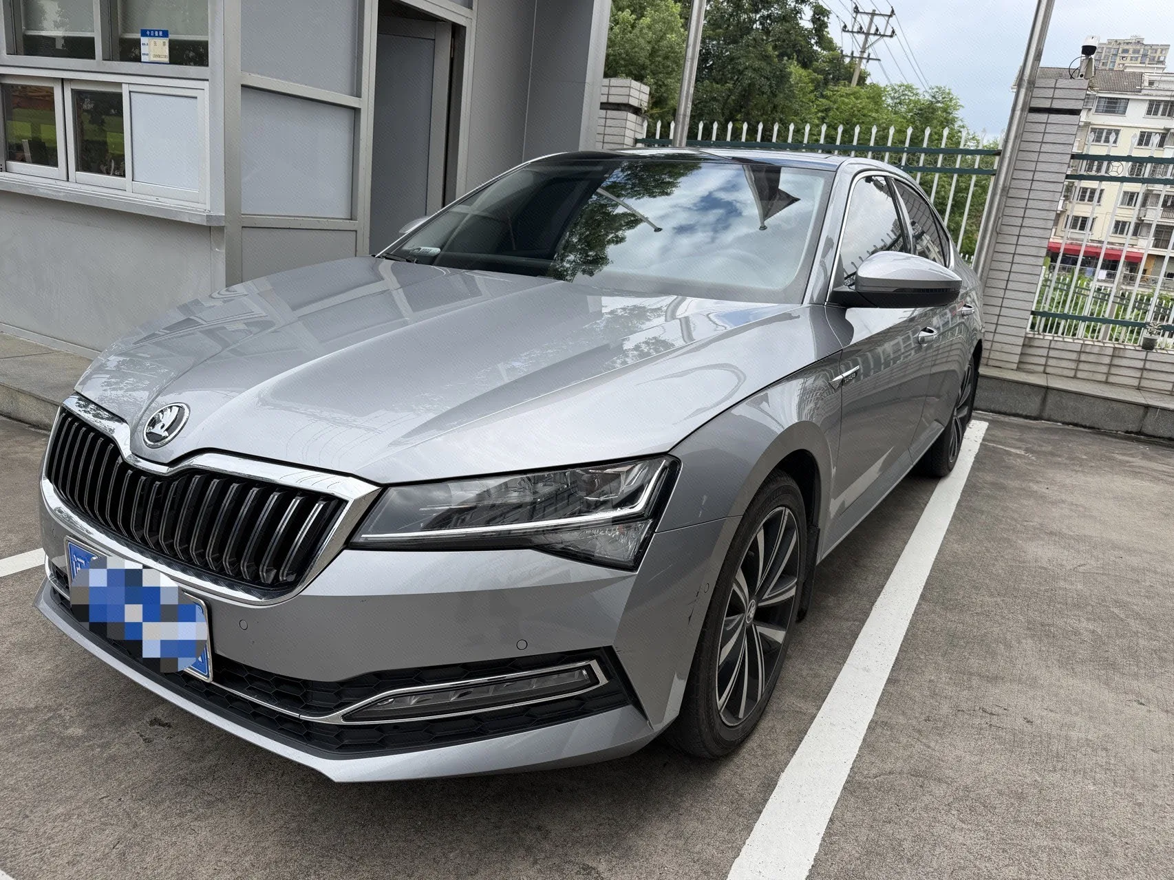 Superb 2023 Facelift TSI280 DSG Premium Edition
