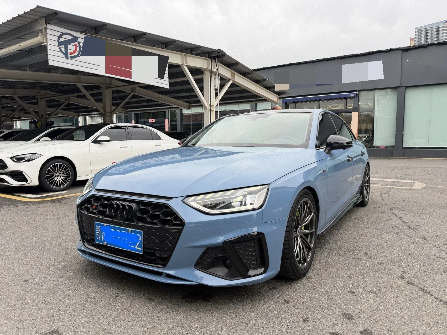 Audi A4L 2022 40 TFSI Fashion Dynamic Edition