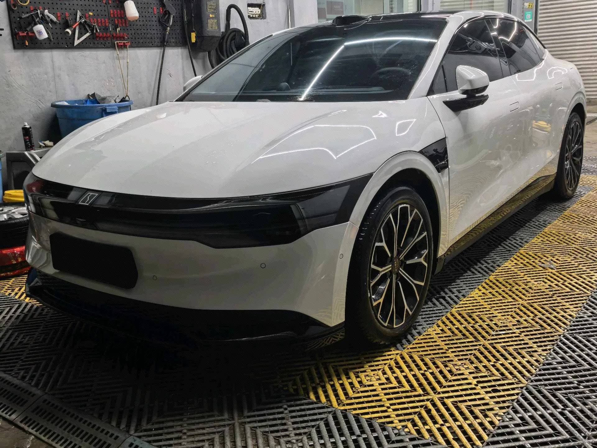 Jike 007 2024 Rear-Wheel Drive Intelligent Driving Edition 75kWh