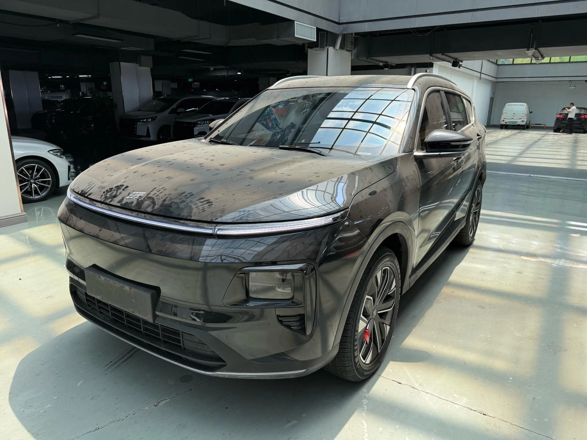 Jetour 2024 Mountain & Sea L7 1.5T 120km PRO 5-seater Automatic