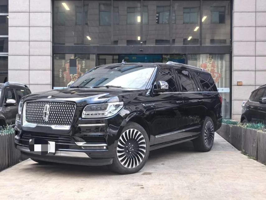2020 Navigator 3.5T Long-Wheelbase Presidential Edition