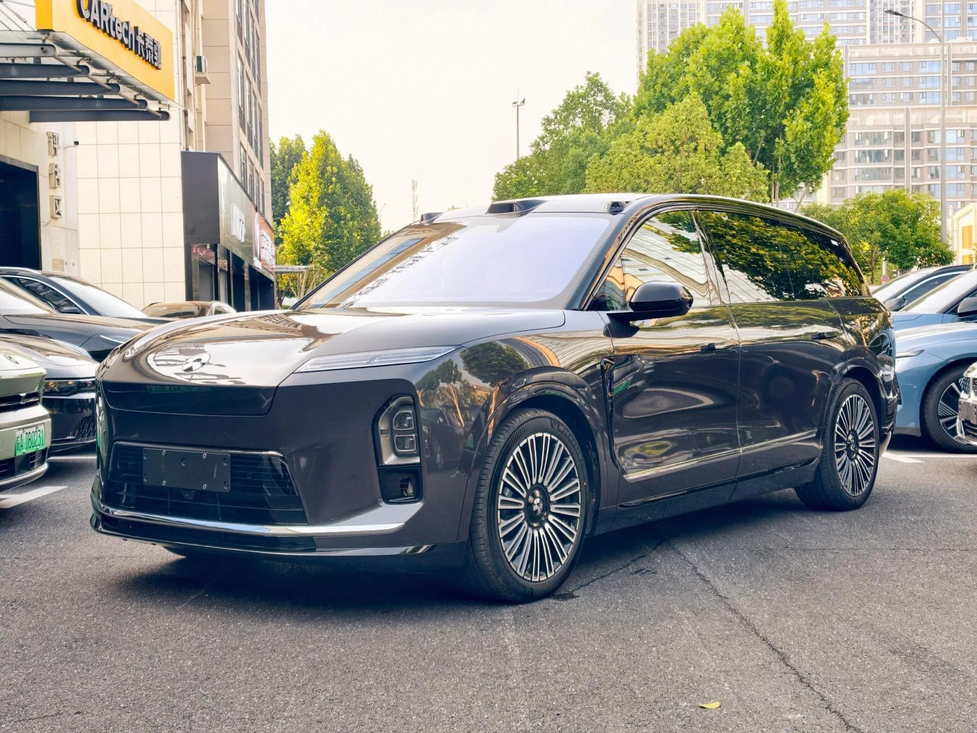 NIO 2026 ES8 5-Seater Executive Luxury Edition, Automatic Transmission