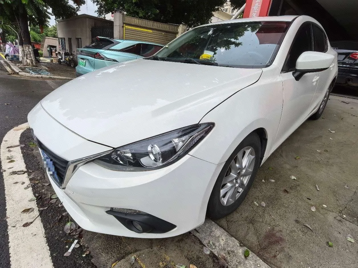 Mazda3 Axela 2014 Sedan 1.5L Automatic Luxury
