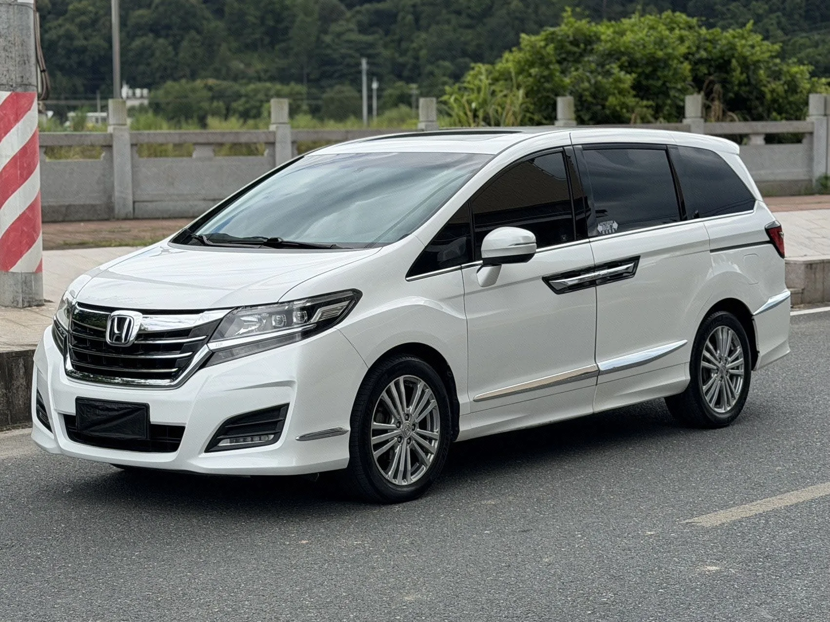 Elysion 2016 Model Year 2.4L Classic Edition