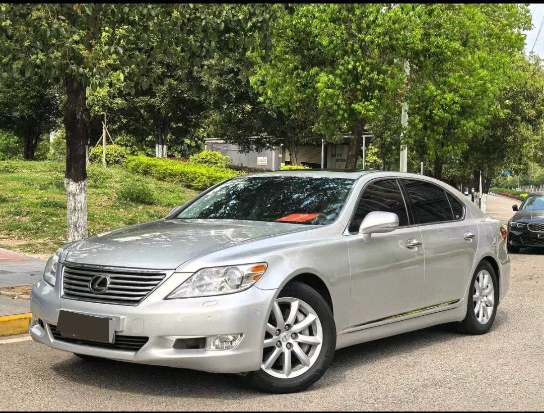 Lexus LS 2010 460L Premium Edition