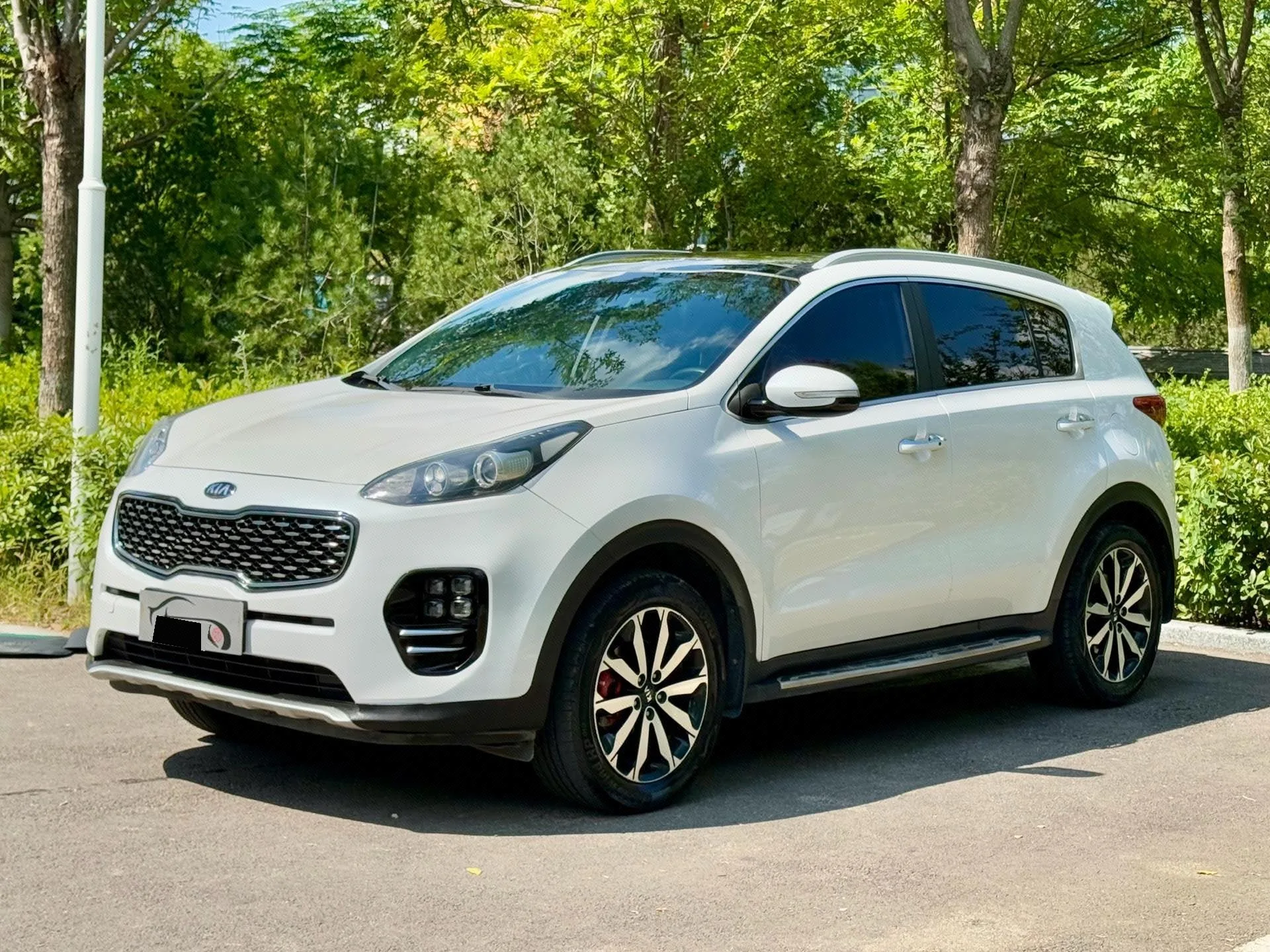 Kia KX5 2017 1.6T Automatic 2WD 15th Anniversary Special Edition DLX