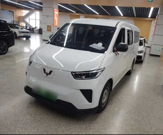 Wuling 2025 Yangguang 400km Bus Edition Comfort Trim, Automatic Transmission