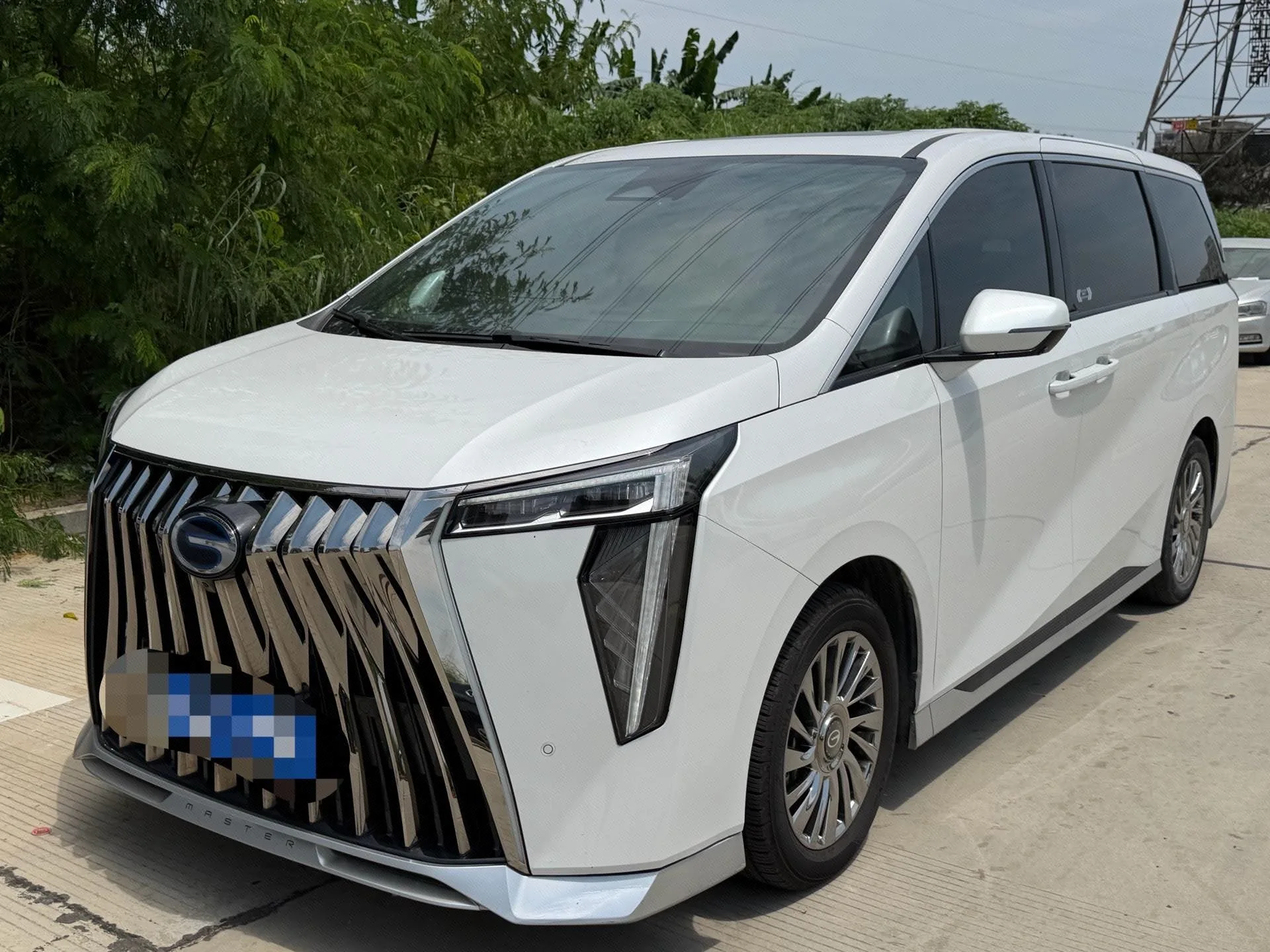 Trumpchi M8 2024 Hybrid Series 2.0TM High-Spec Version