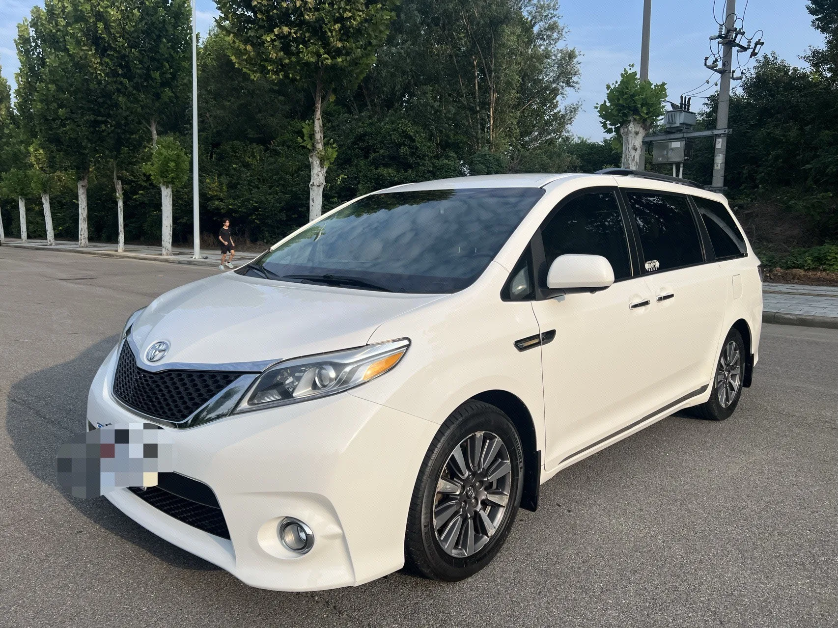 2015 SIENNA 3.5L Front-Wheel Drive L
