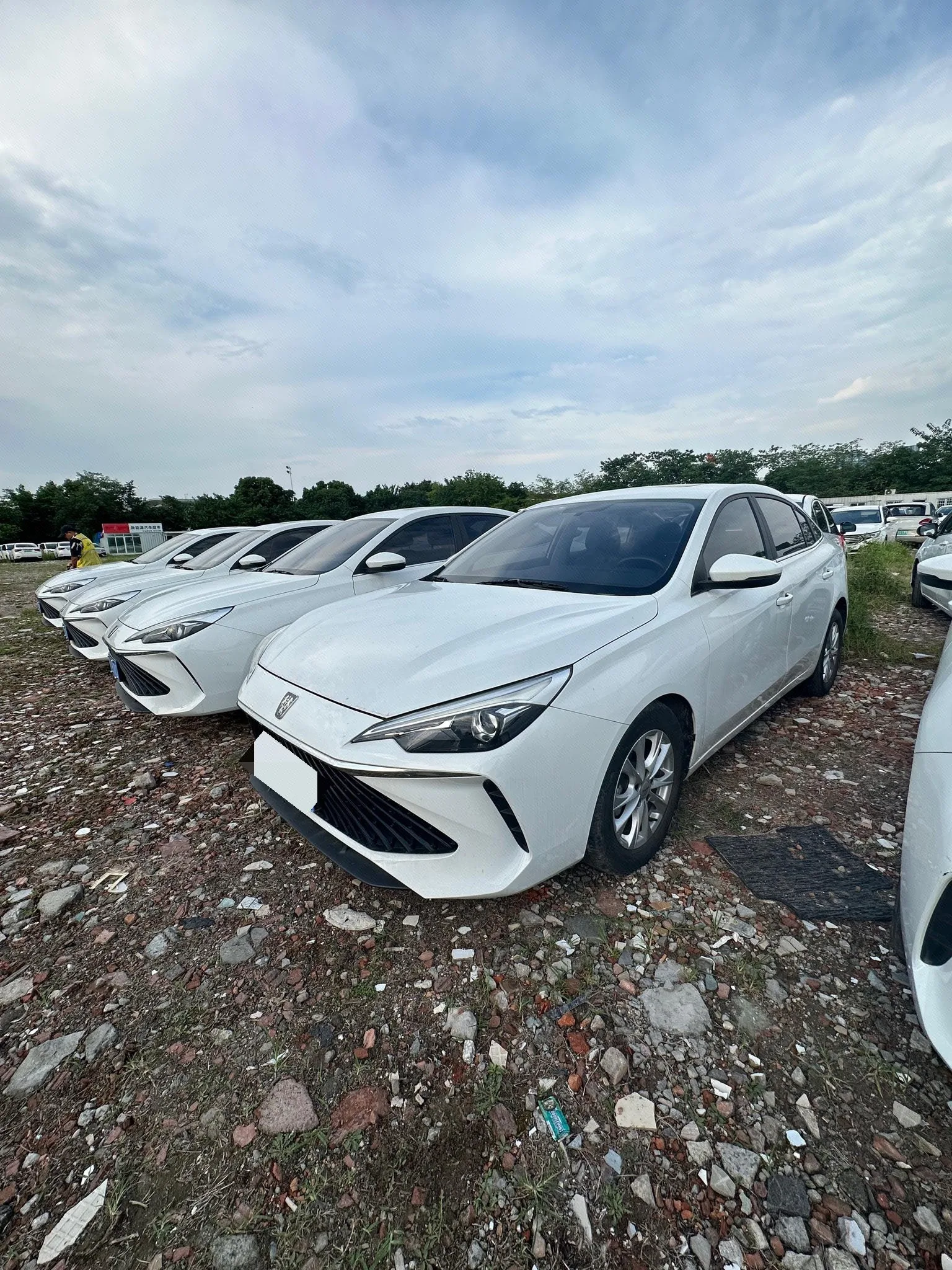 Roewe i5 2023 1.5L CVT Luxury Edition
