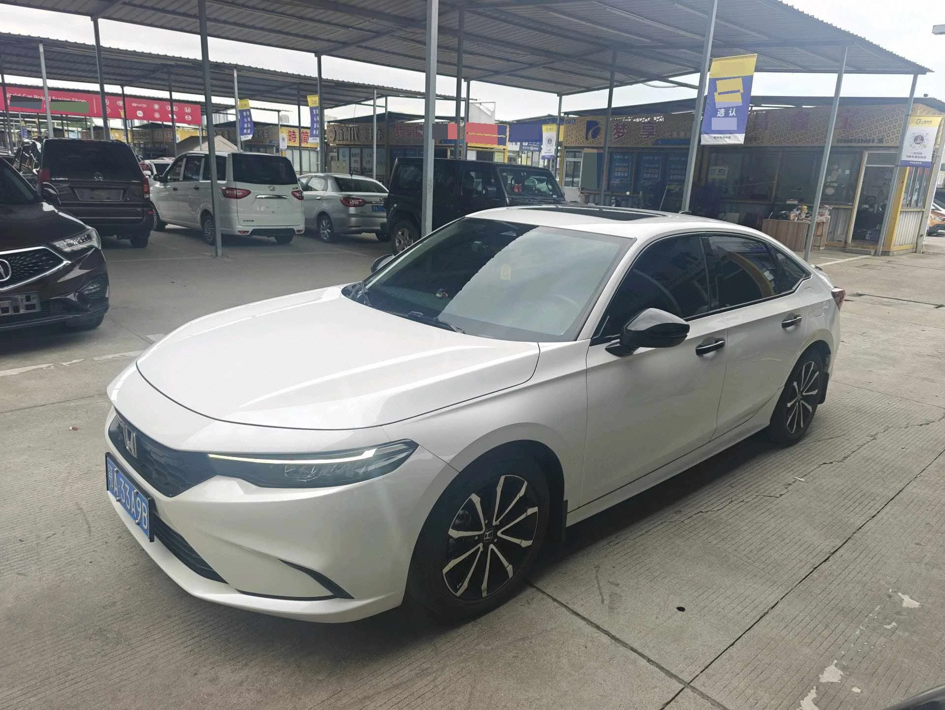 Honda 2023 Stylish 1.5T CVT 240TURBO Phantom Night Tech Edition Automatic