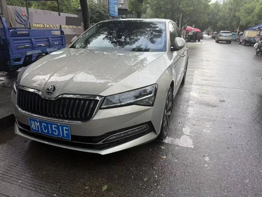 Superb 2022 TSI280 DSG Premium Edition