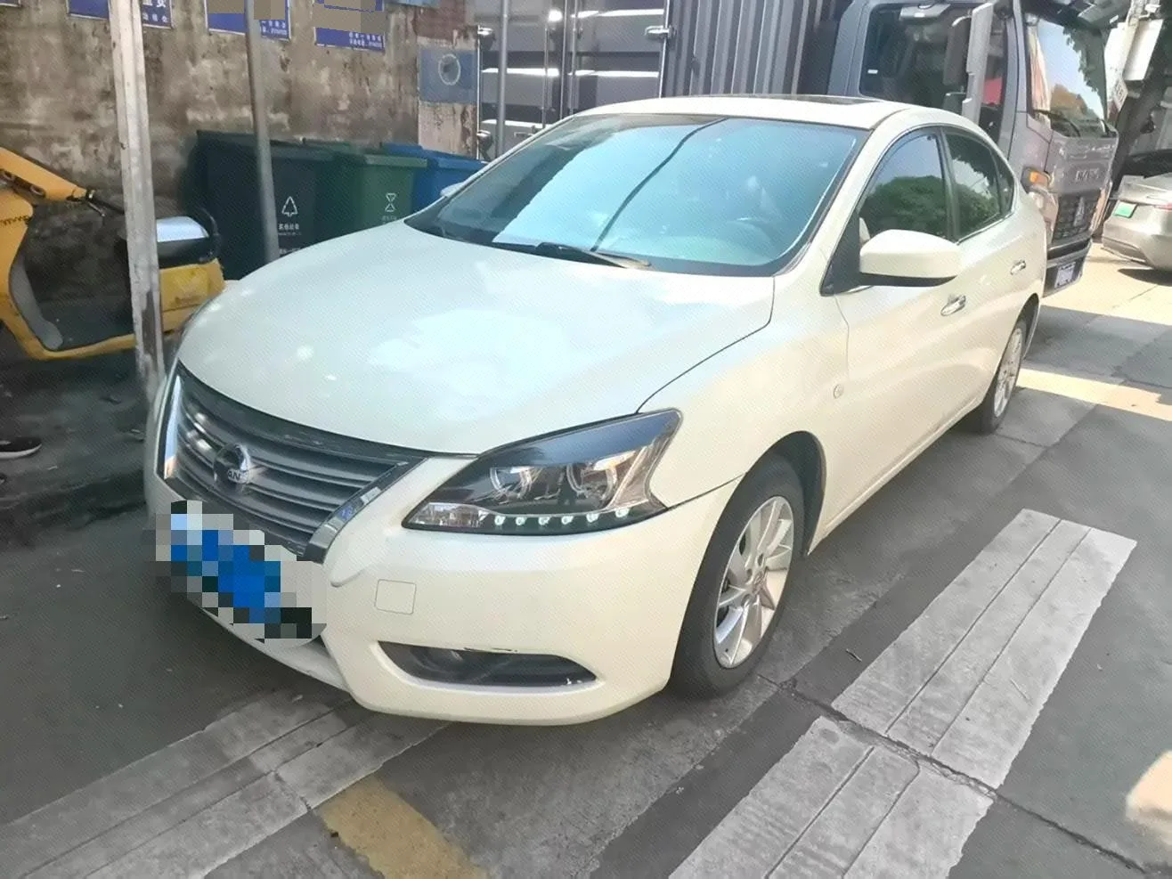 Nissan Sylphy 2014 1.6XV CVT Premium Edition