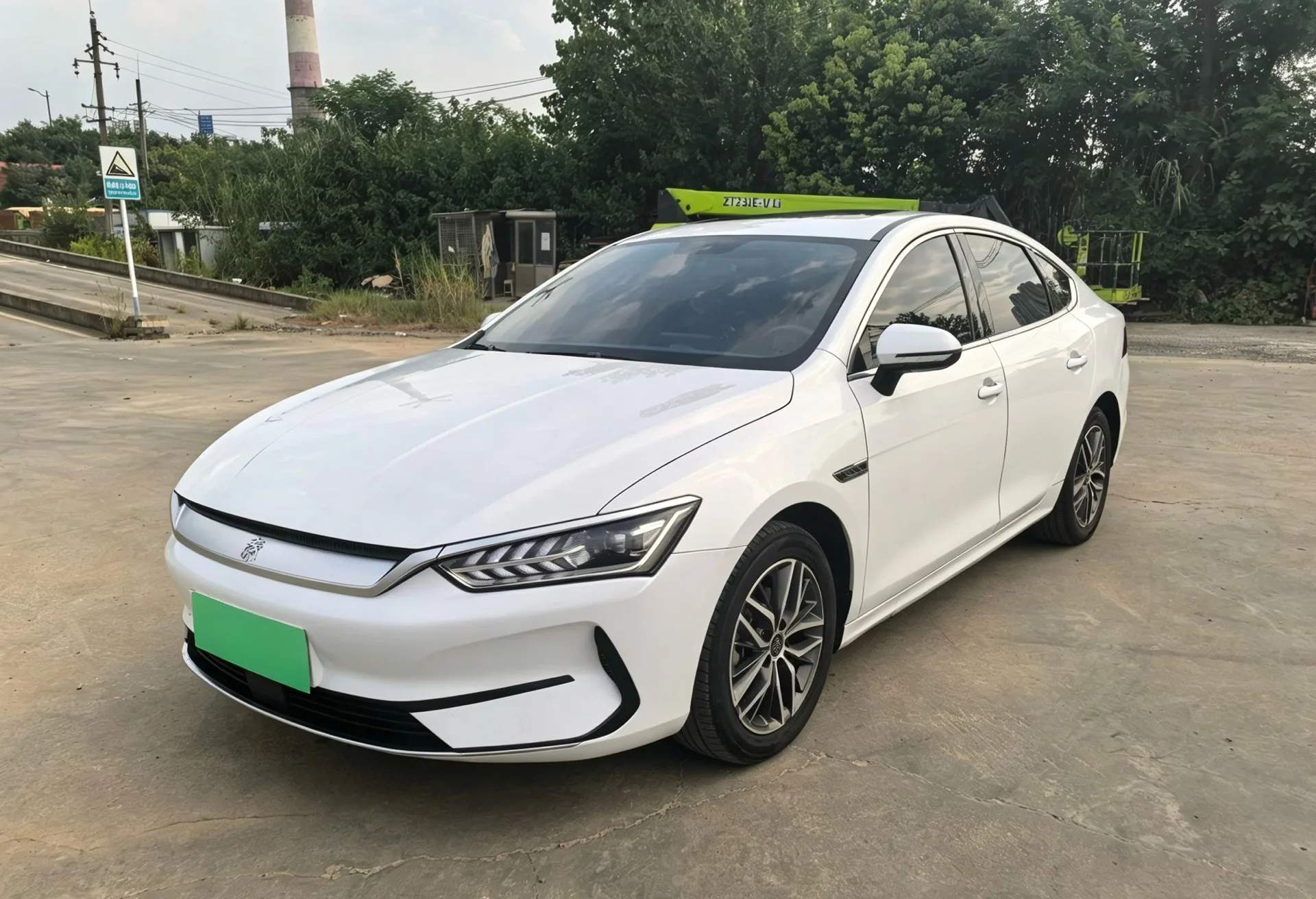 Qin PLUS 2021 EV 500KM Luxury Edition
