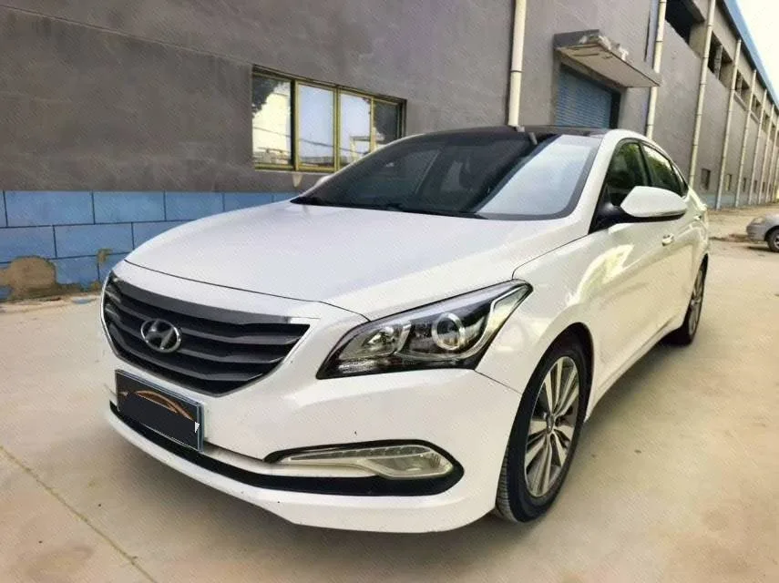 2014 Mistra 1.8L Automatic Premium DLX