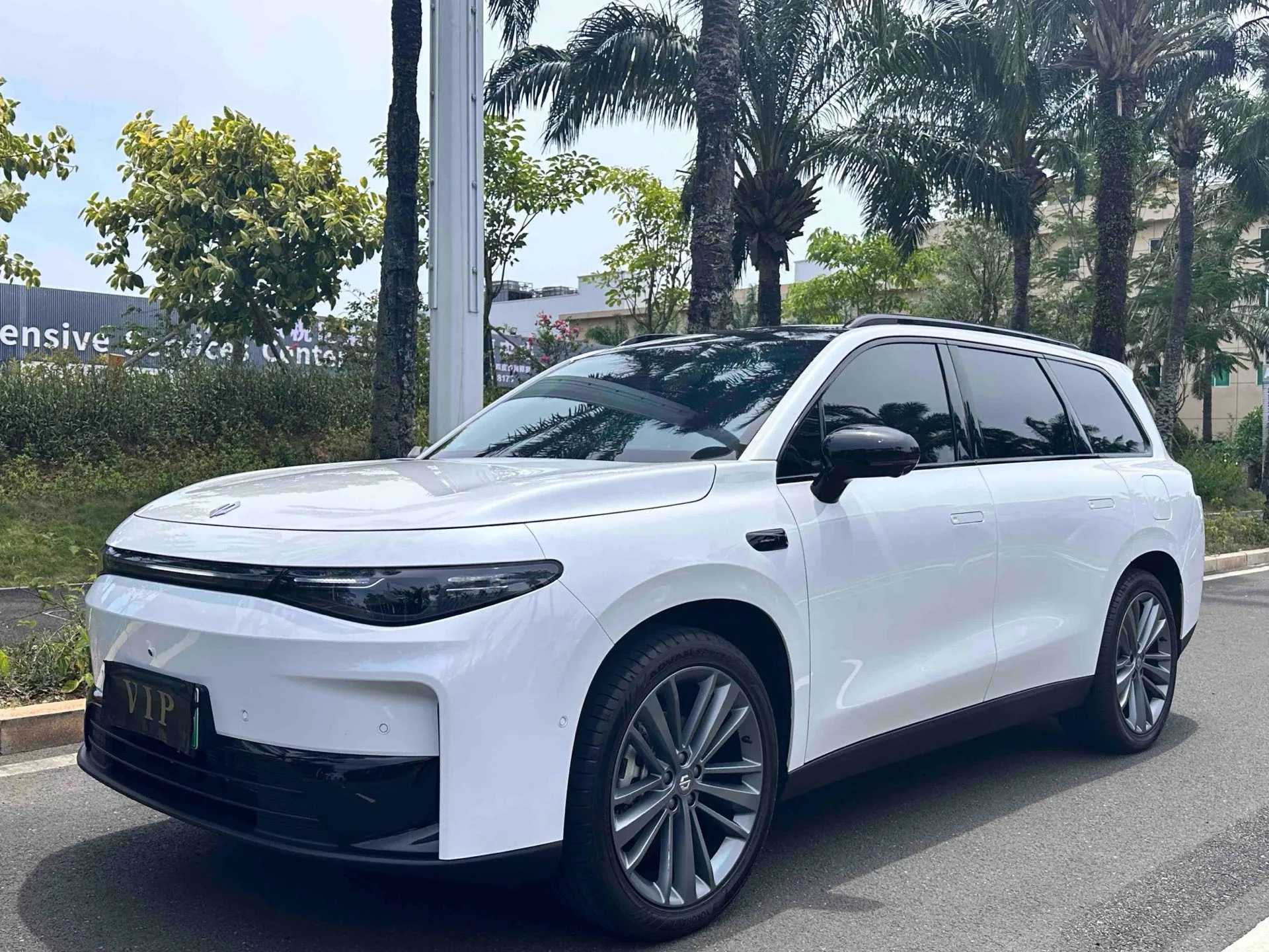 Leapmotor C16 2024 Model Year, All-Electric, 520 Premium Edition