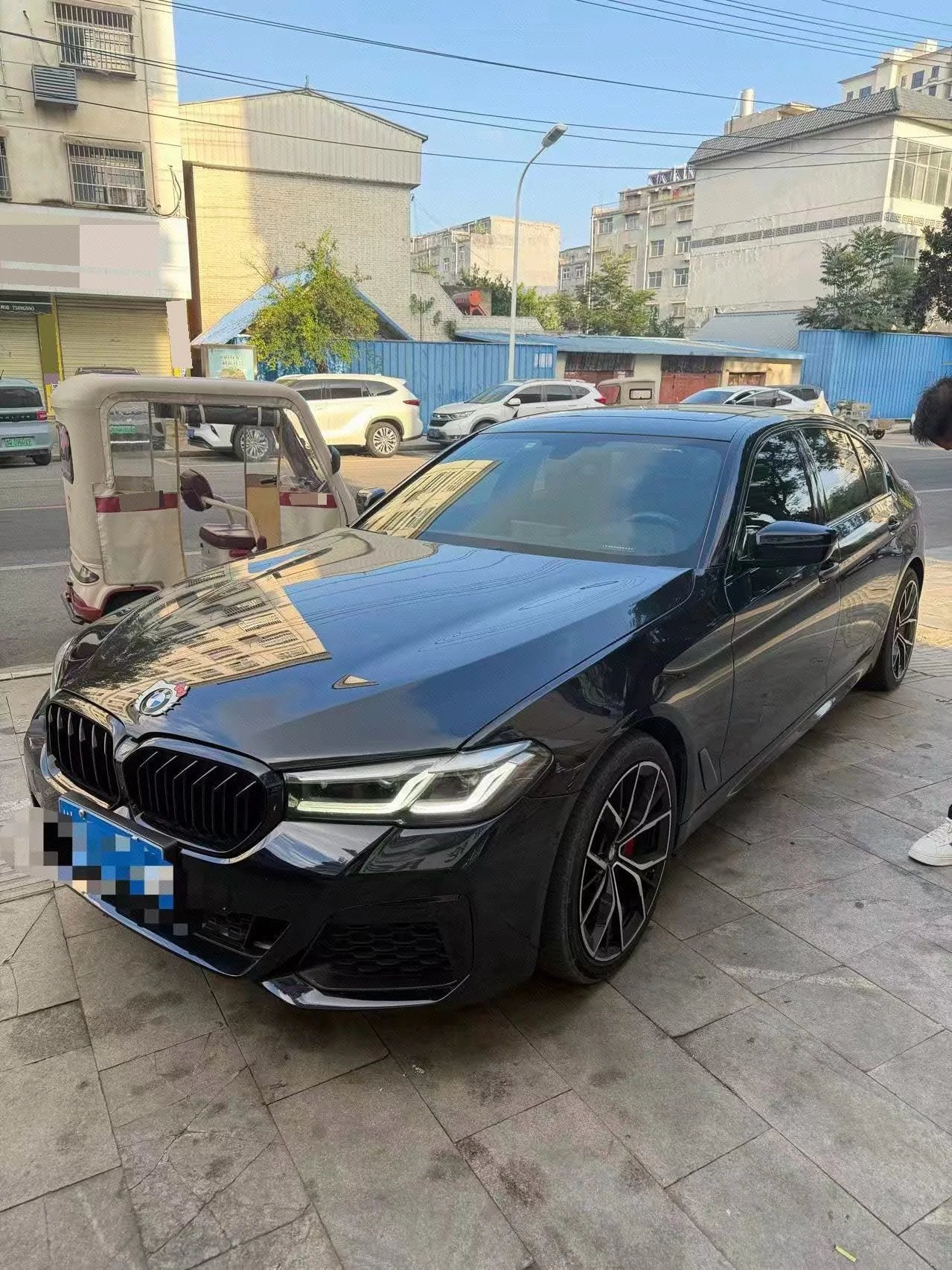 2020 BMW 5 Series 530Li Leading Edition M Sport Package