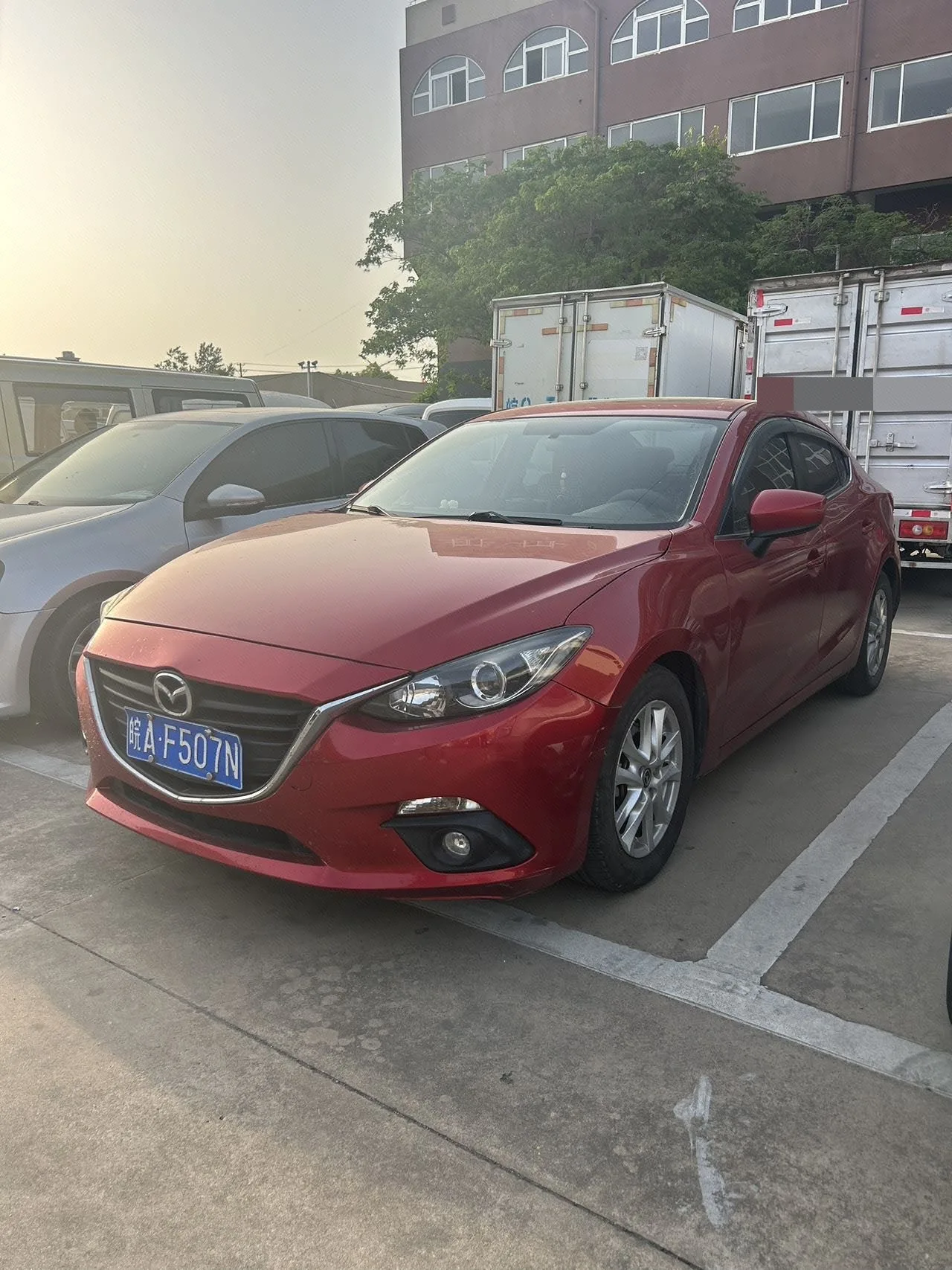 Mazda3 Axela 2016 Sedan 1.5L Automatic Luxury