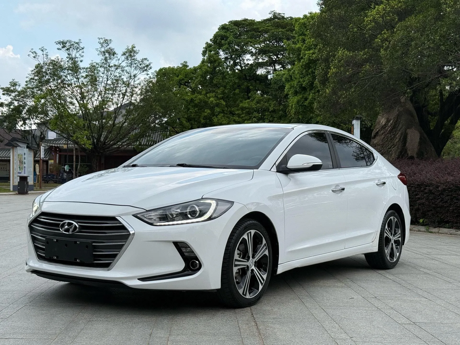 Hyundai Elantra 2018 1.4T Dual-Clutch Dynamic & Vitality Edition