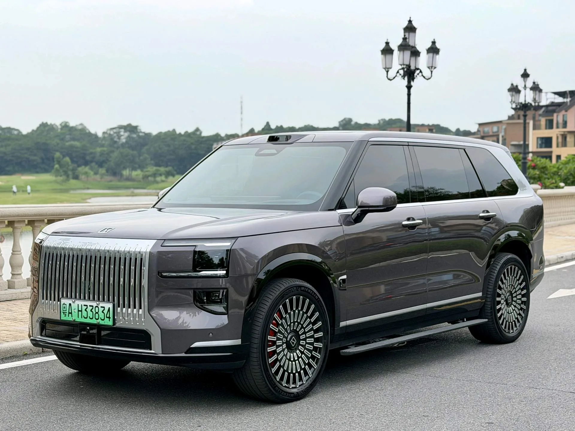 Jike 2025 Model Jike 9X 2.0T Ultra Edition 55kWh Automatic