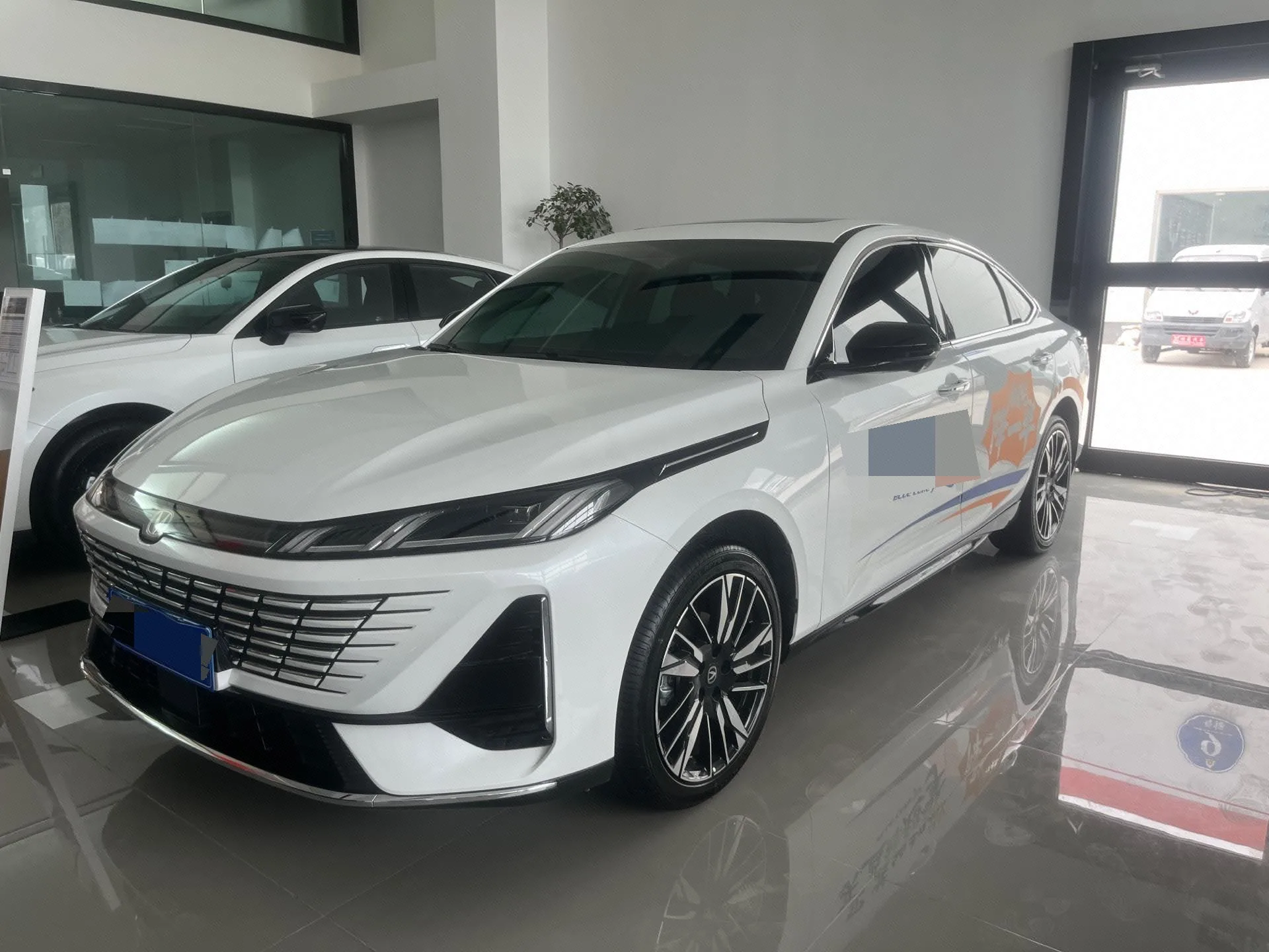 Changan 2026 Yidong HEV 1.5 Blue Whale Super Engine "Yuexiang" Edition, Automatic Transmission