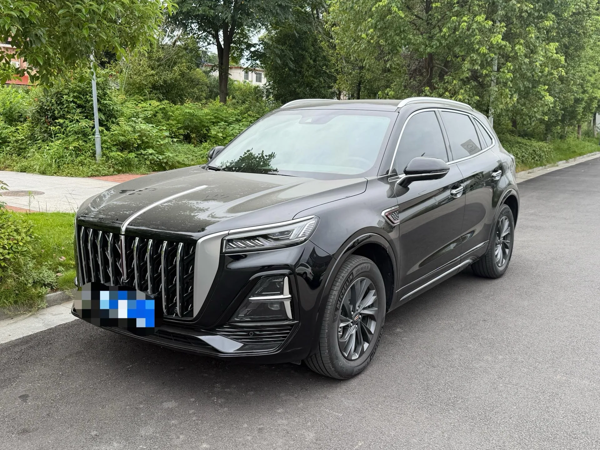 Hongqi HS5 2023 2.0T Flagship Pro Edition
