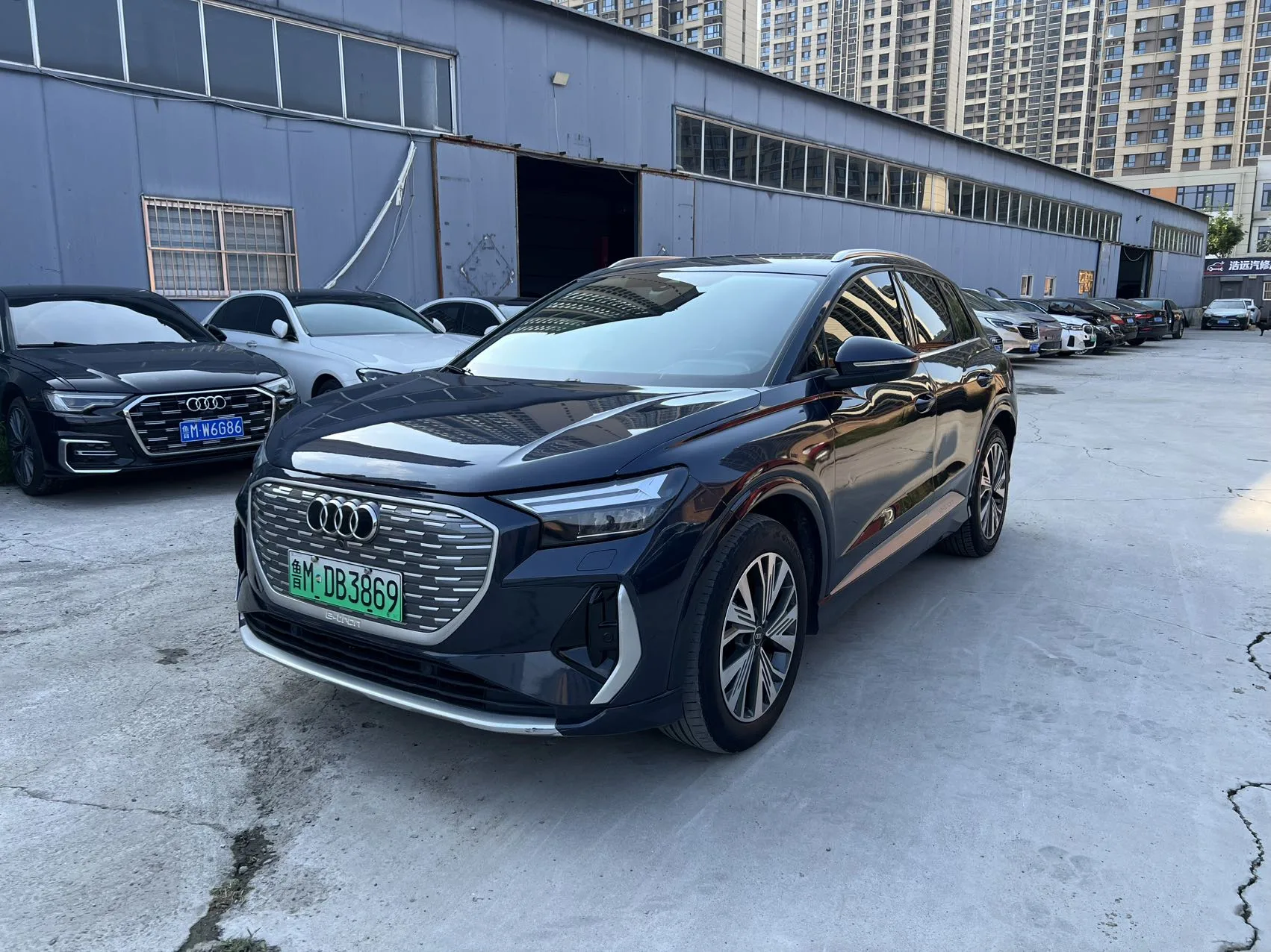 Audi Q4 e-tron 2022 model 40 e-tron Launch Edition